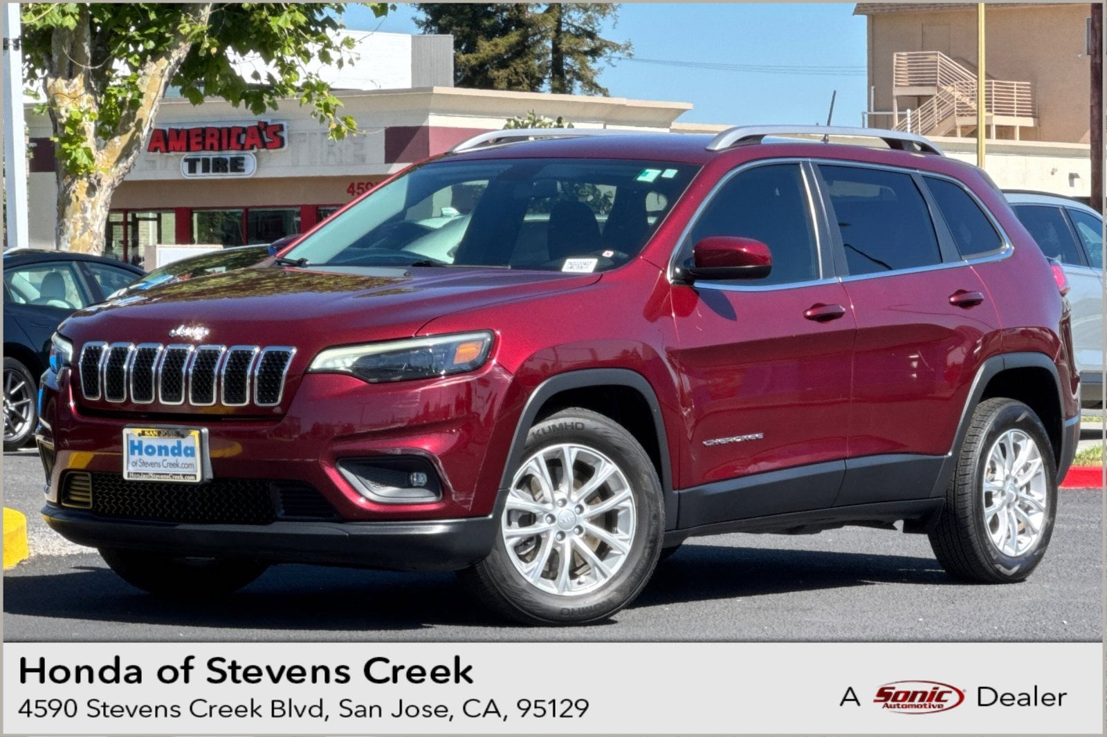 2019 Jeep Cherokee Latitude's photo