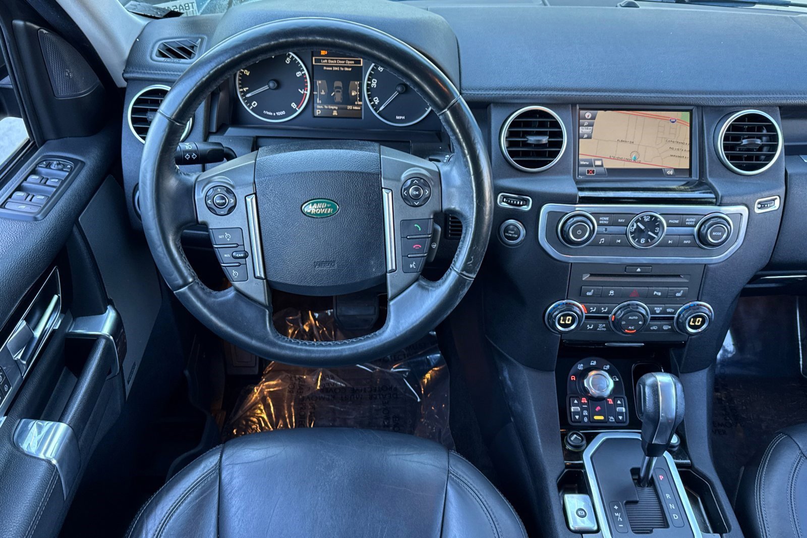 2011 Land Rover LR4 HSE LUX photo 4