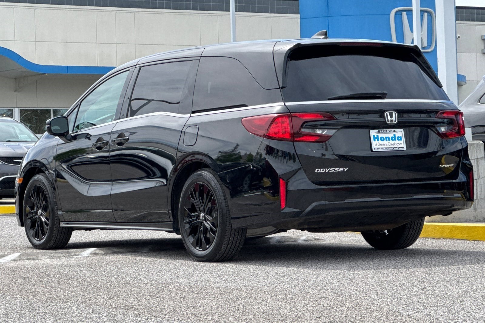 2025 Honda Odyssey Sport-L photo 2