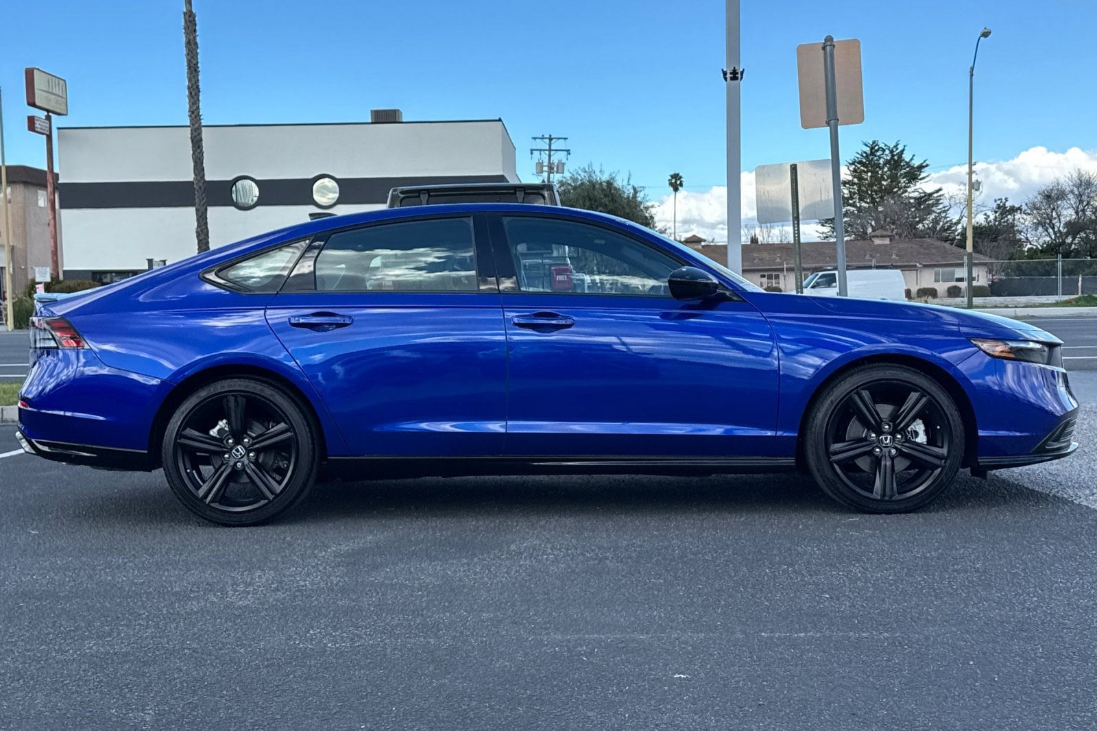 2025 Honda Accord Hybrid Sport-L photo 6