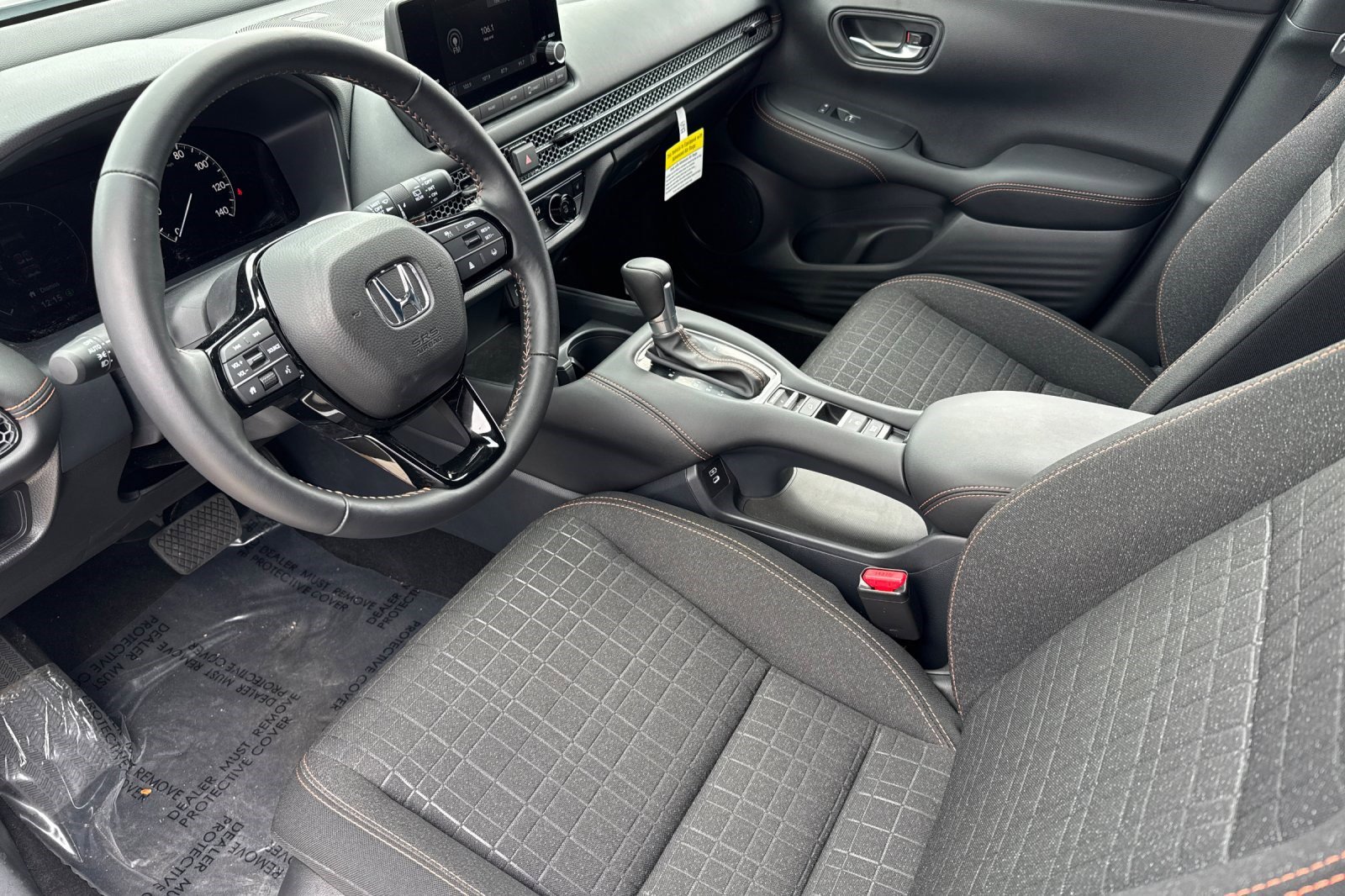 2025 Honda HR-V Sport photo 4