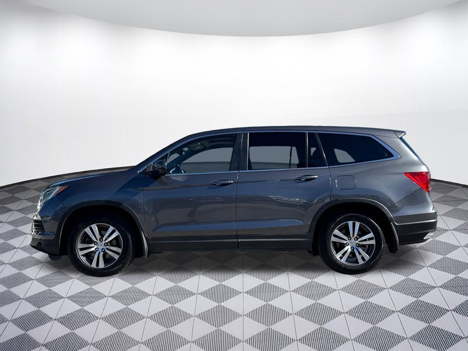 Used 2016 Honda Pilot EX-L with VIN 5FNYF5H81GB006572 for sale in Concord, CA