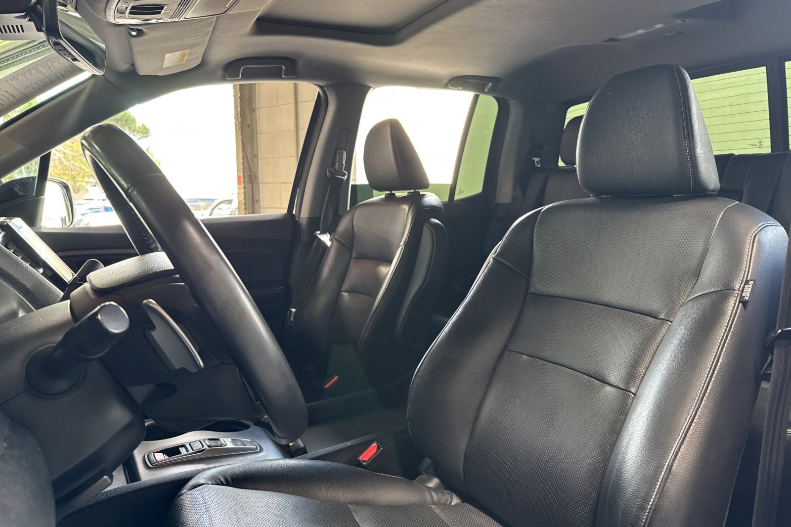 2023 Honda Ridgeline RTL photo 4