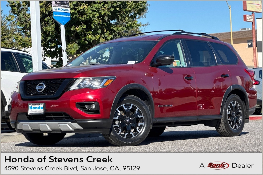 Used 2020 Nissan Pathfinder SV SUV