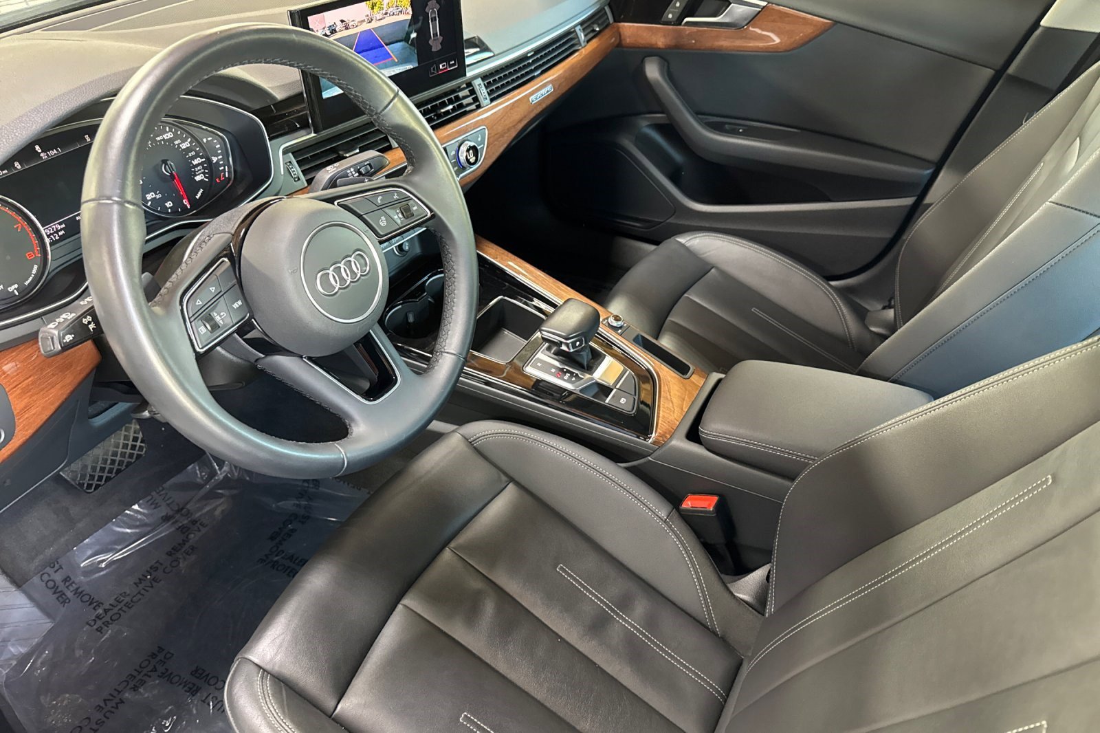 2023 Audi A4 40 Premium photo 4