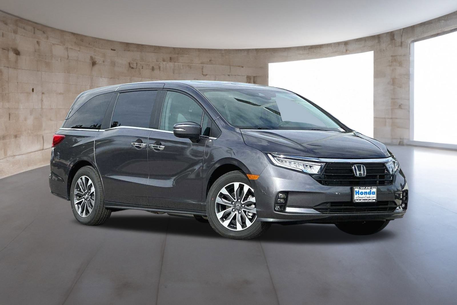 2024 Honda Odyssey EX-L photo 2
