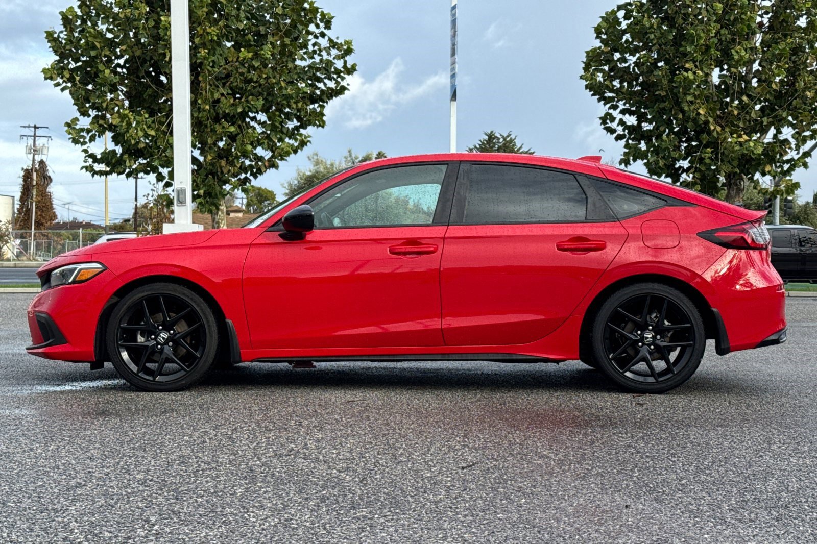 2022 Honda Civic Sport Hatchback photo 2