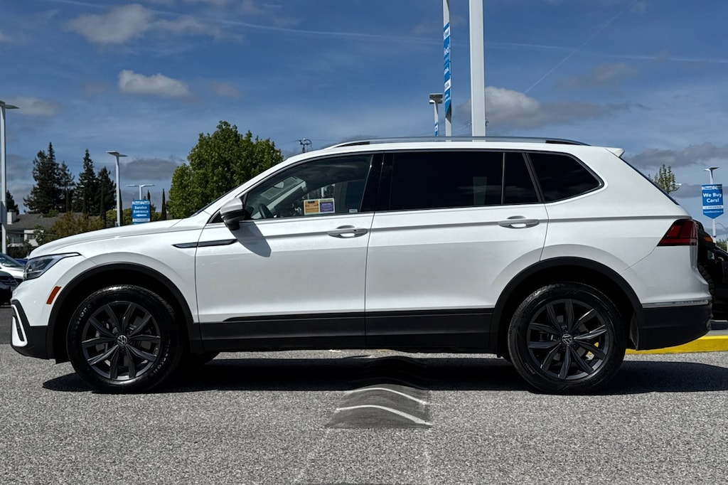 Used 2023 Volkswagen Tiguan 2.0T SE SUV