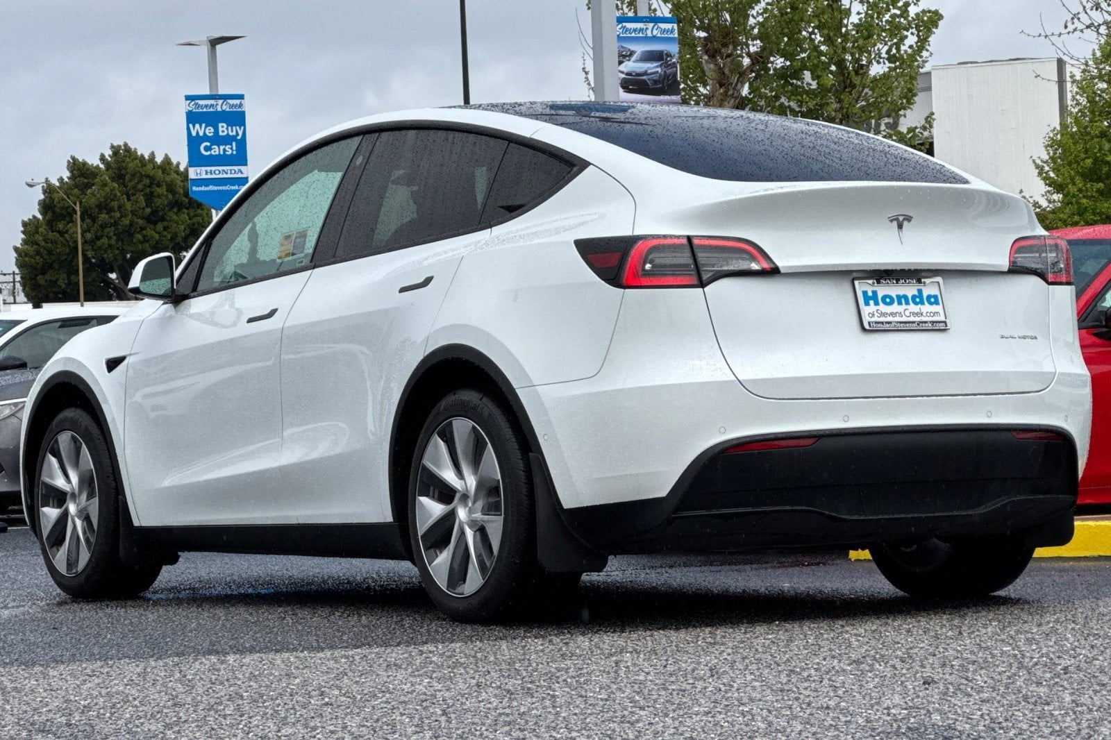 2022 Tesla Model Y Long Range photo 2