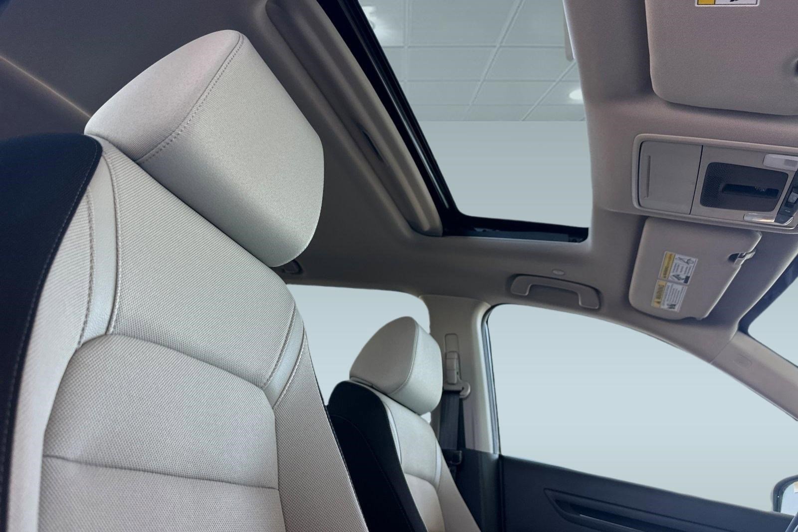 2026 Honda CR-V EX - Photo 14