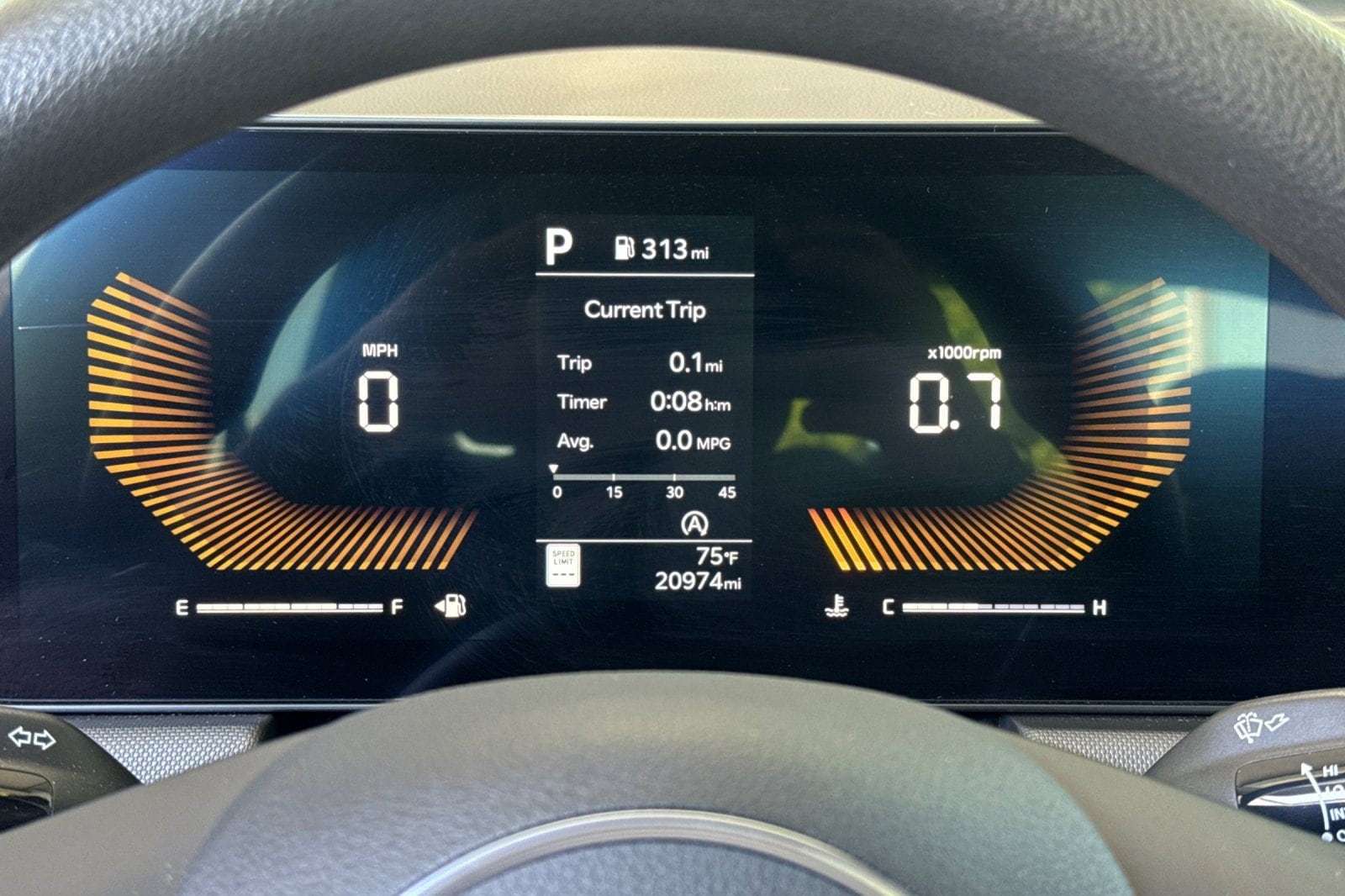 2025 Kia K5 LXS - Photo 17