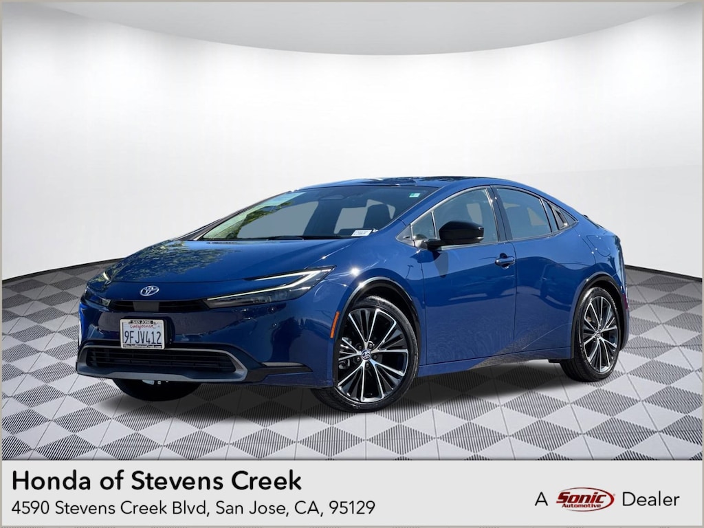 Used 2023 Toyota Prius LE Hatchback