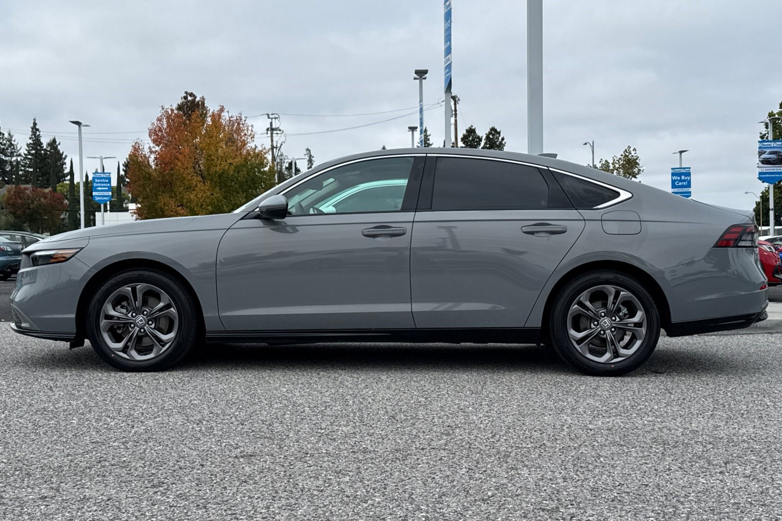 2024 Honda Accord Hybrid EX-L photo 3