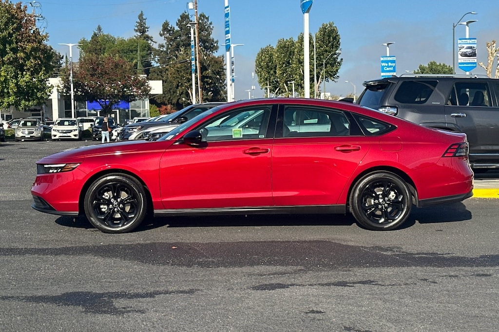 Used 2025 Honda Accord SE Sedan