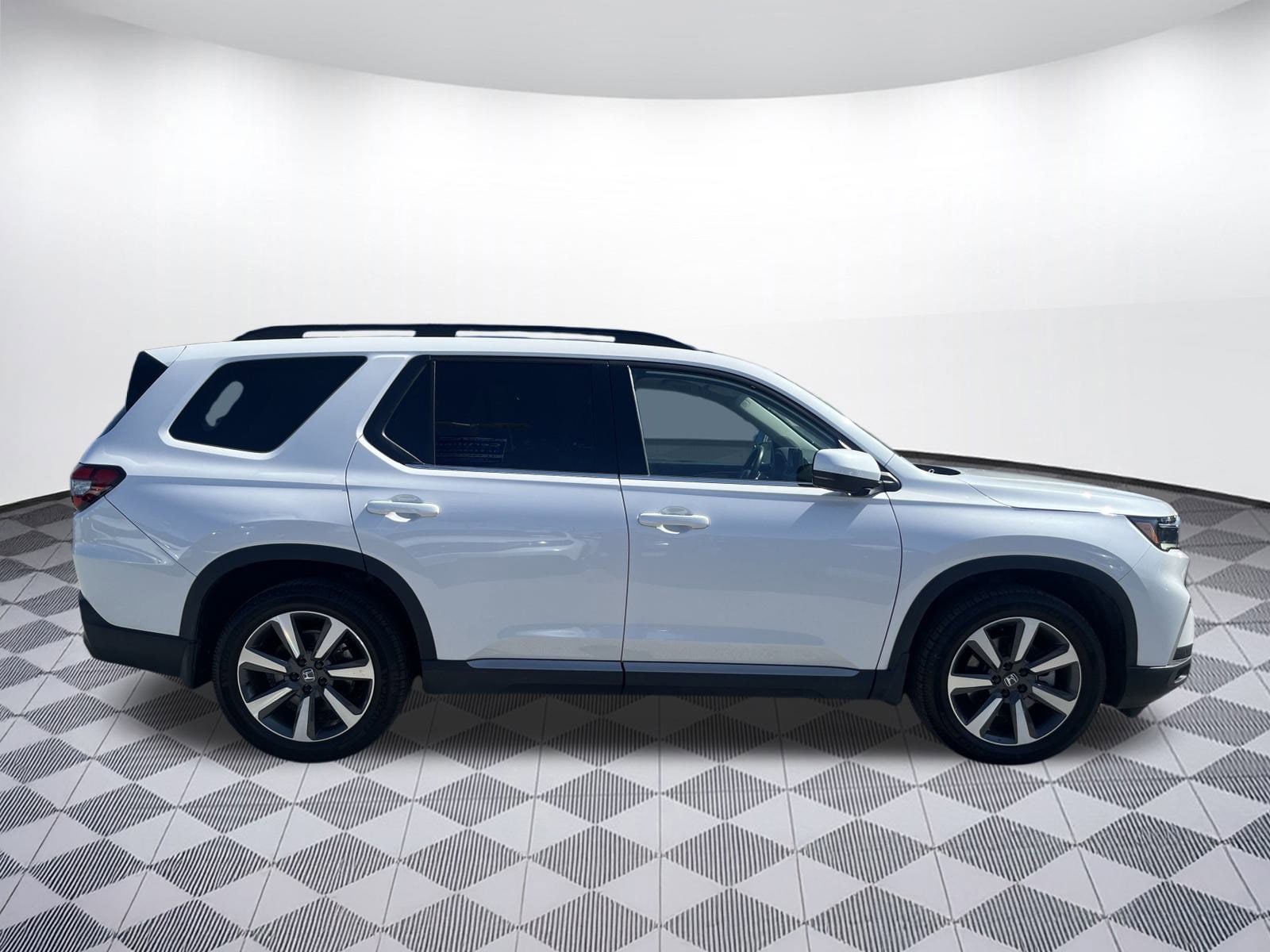 Used 2023 Honda Pilot Touring with VIN 5FNYG2H73PB002459 for sale in San Jose, CA