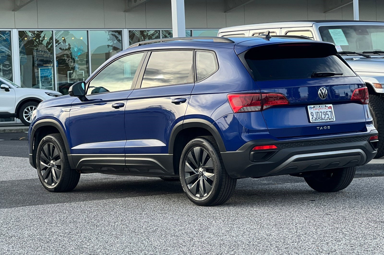 2023 Volkswagen Taos S photo 3