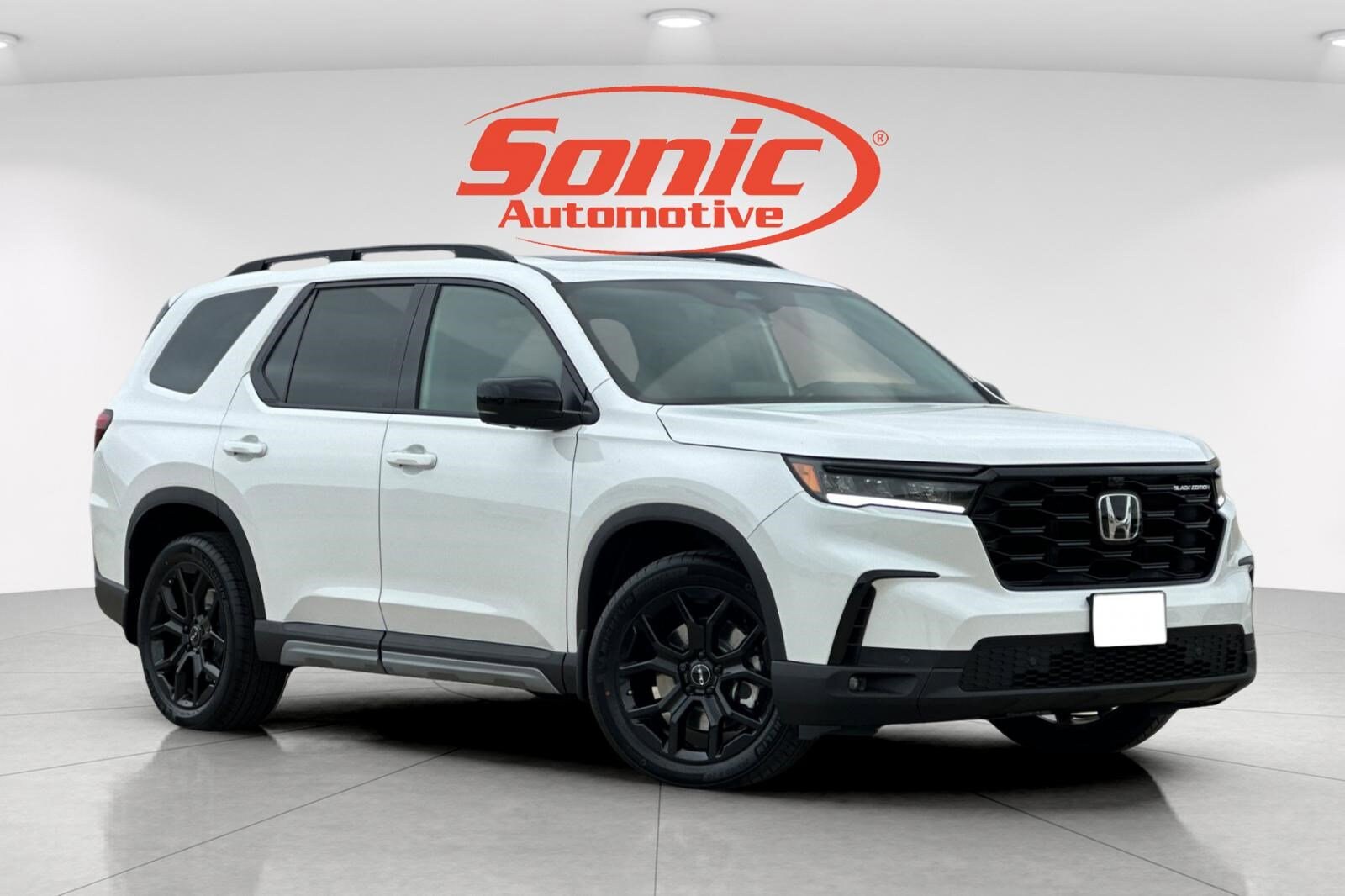 2025 Honda Pilot Black Edition photo 2
