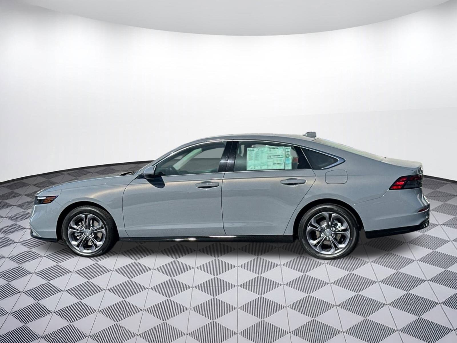 2025 Honda Accord Hybrid EX-L photo 2