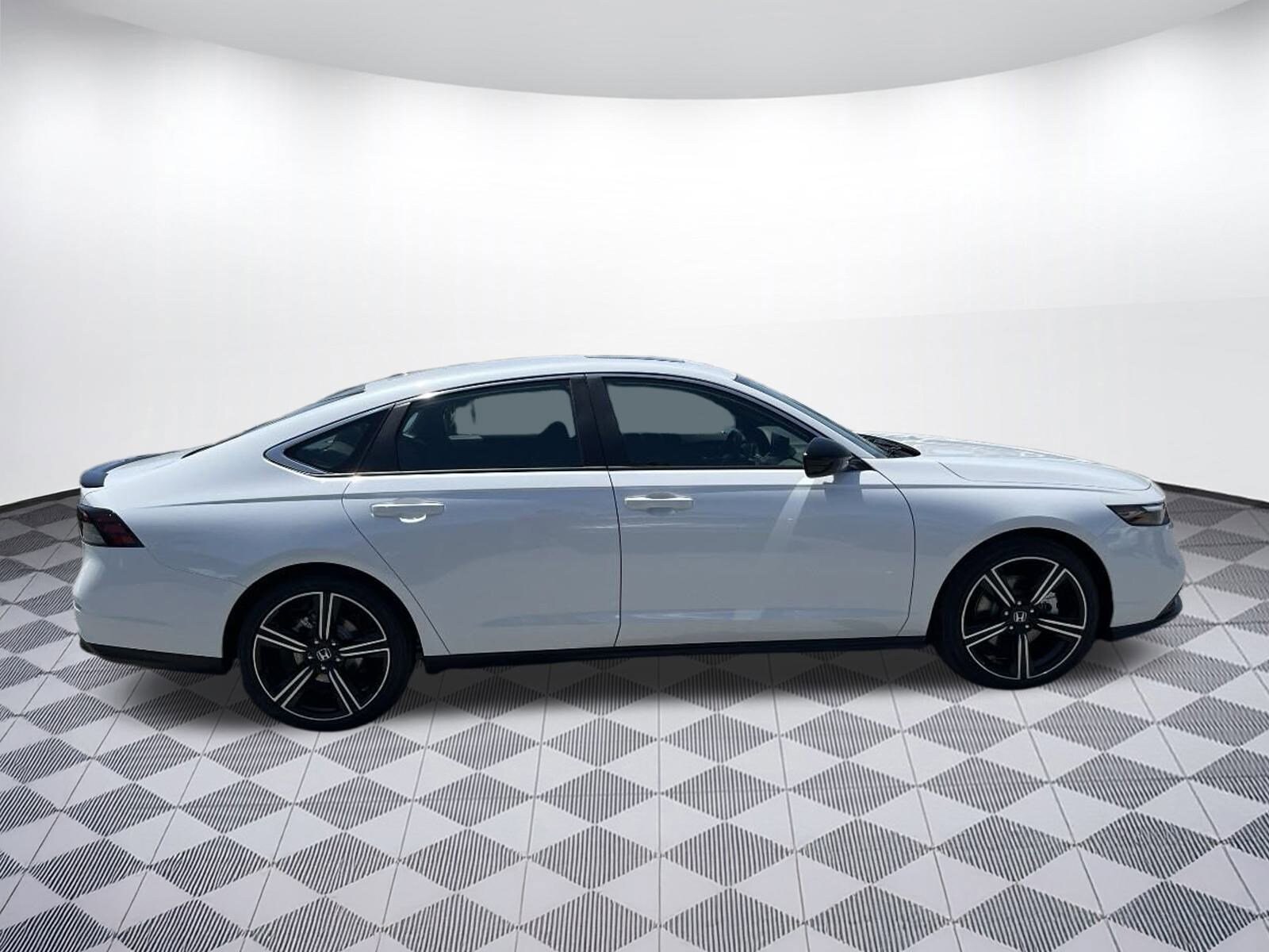 2025 Honda Accord LX photo 2