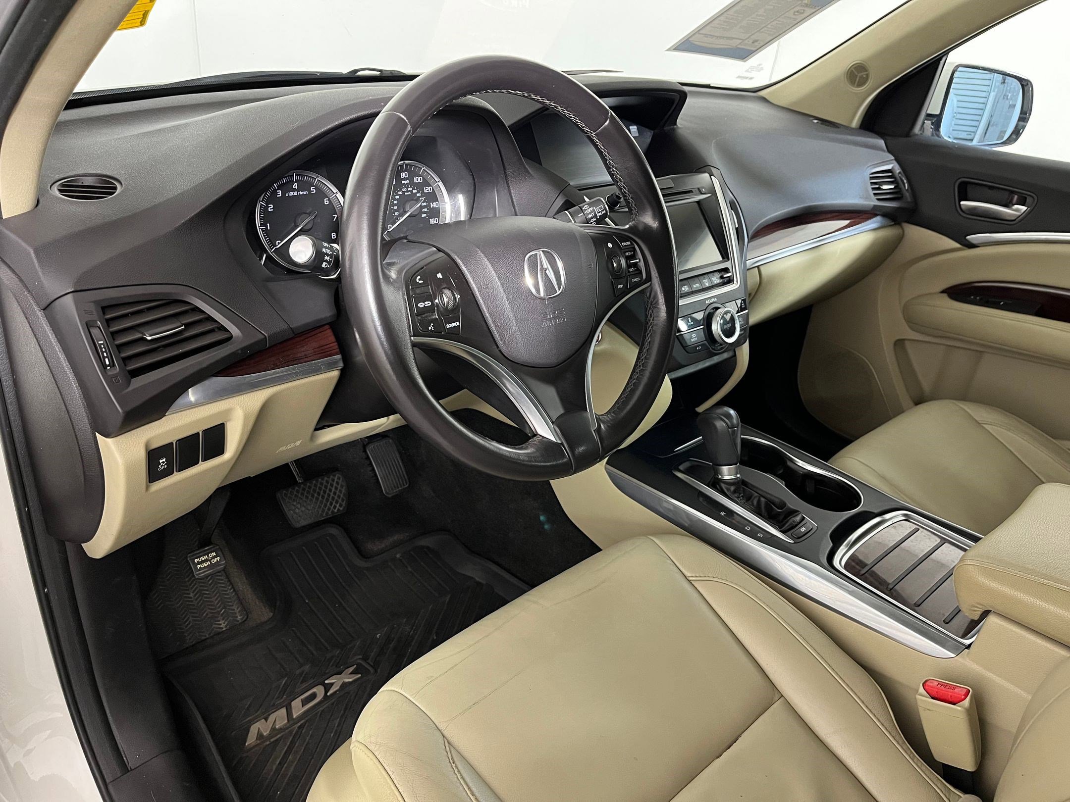 2014 Acura MDX SH-AWD photo 3