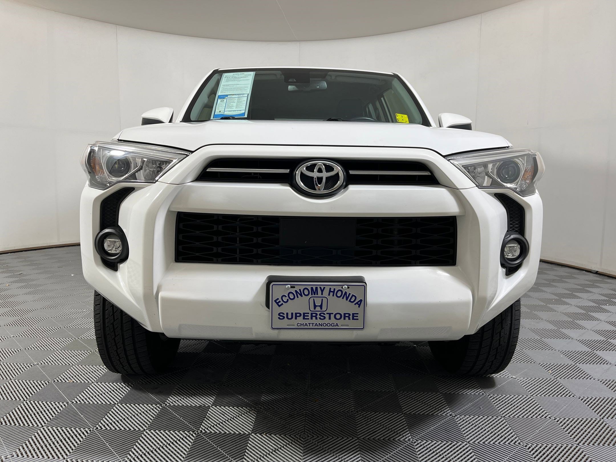 2021 Toyota 4Runner SR5 photo 3