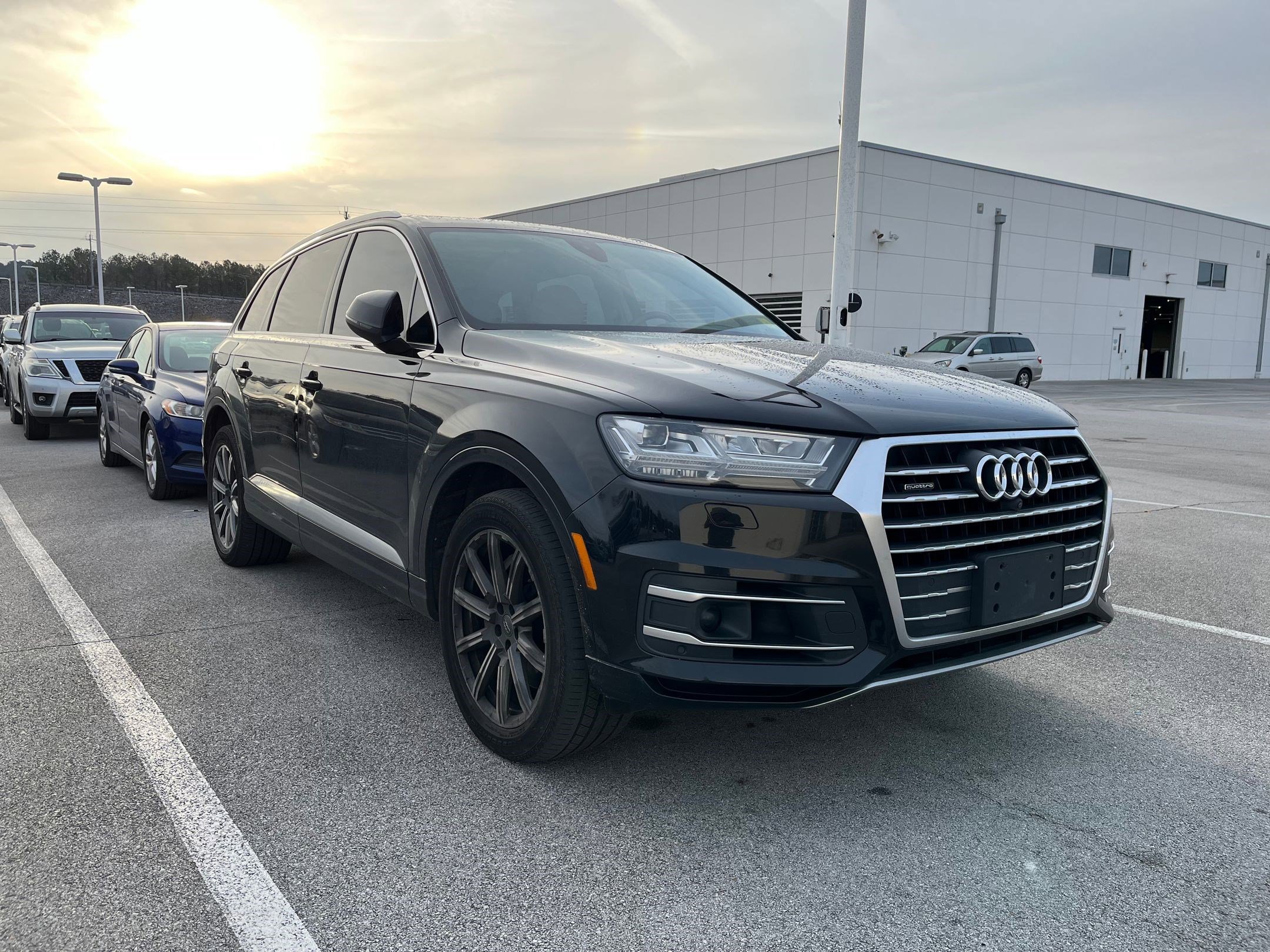 2017 Audi Q7 Prestige photo 2