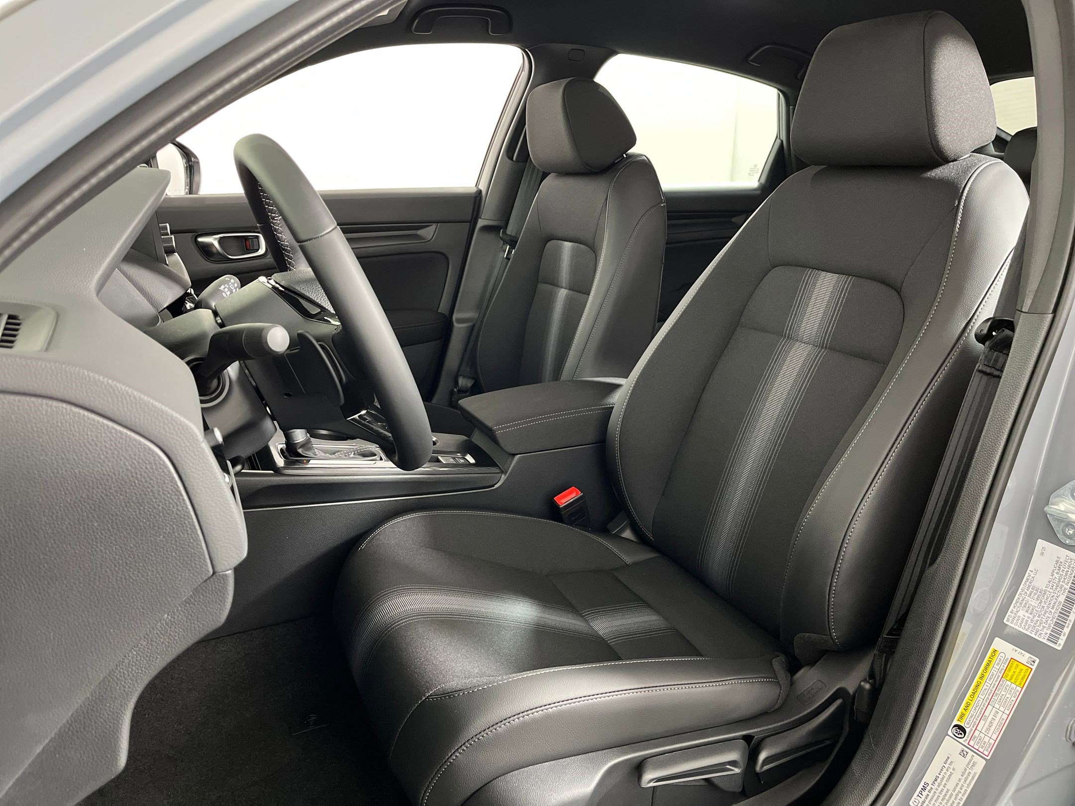 2026 Honda Civic Sport Hatchback photo 4