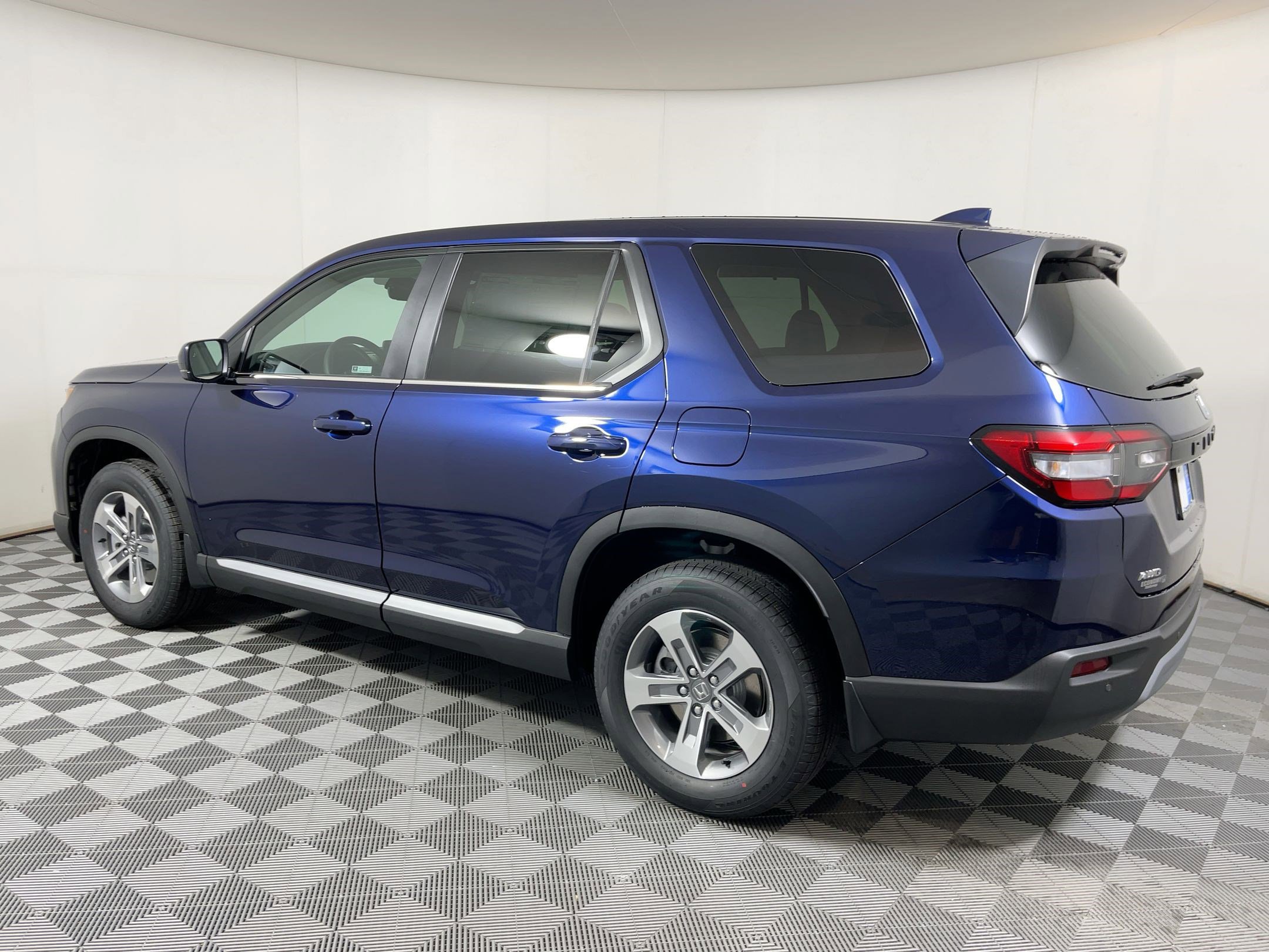 2025 Honda Pilot EX-L photo 2