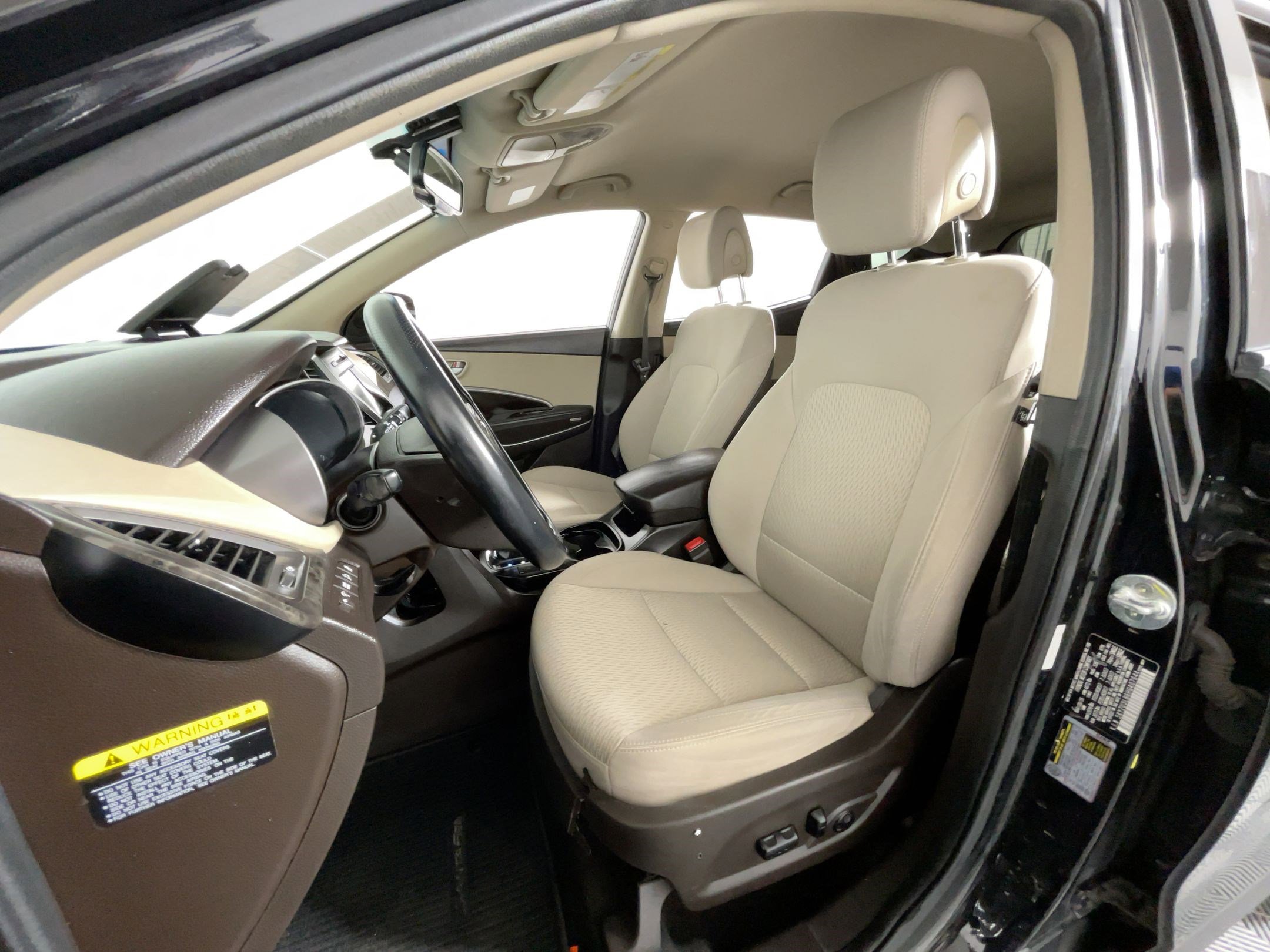 2017 Hyundai Santa Fe Sport photo 2