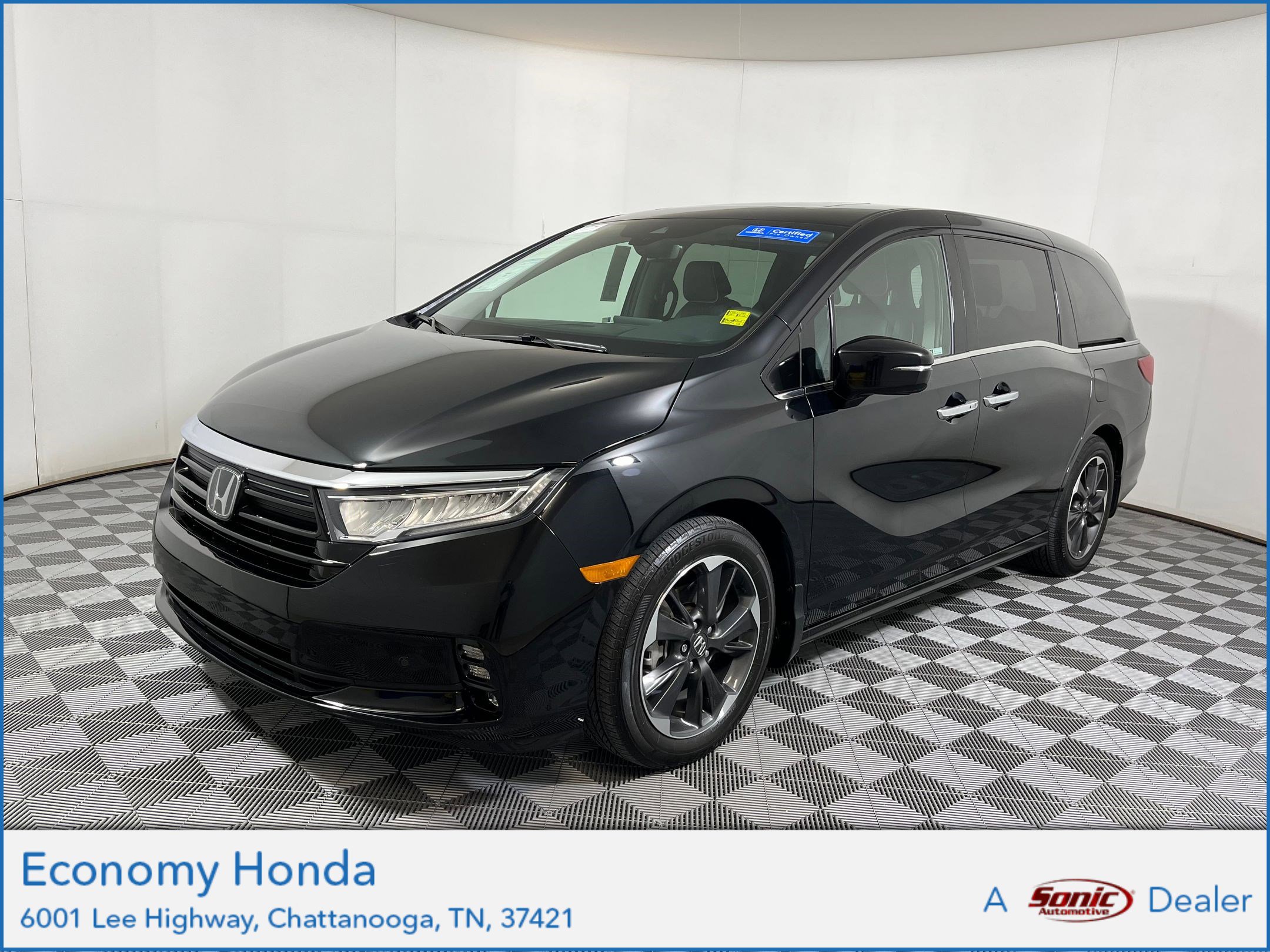 2023 Honda Odyssey Elite's photo