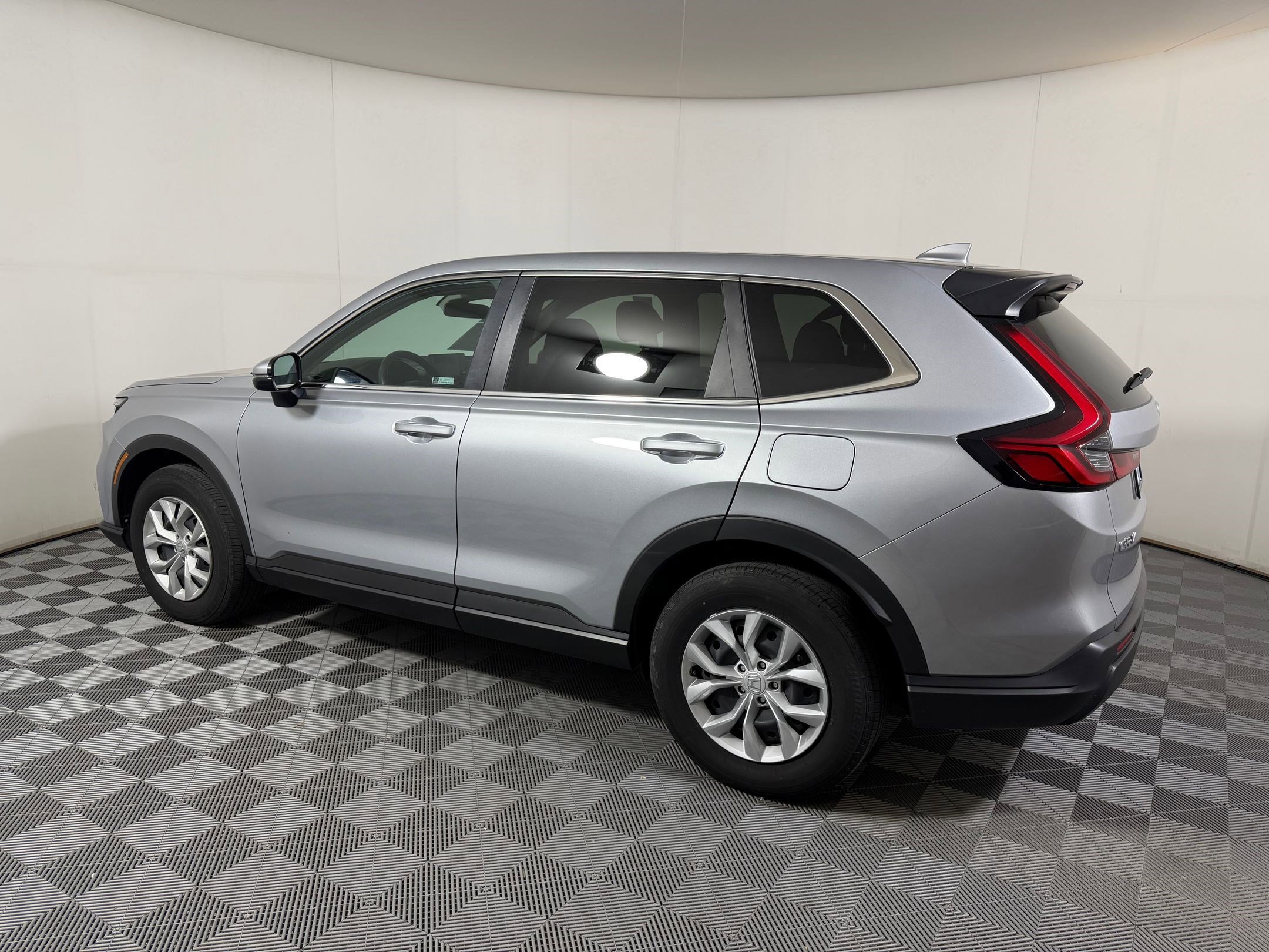 2025 Honda CR-V LX - Photo 20