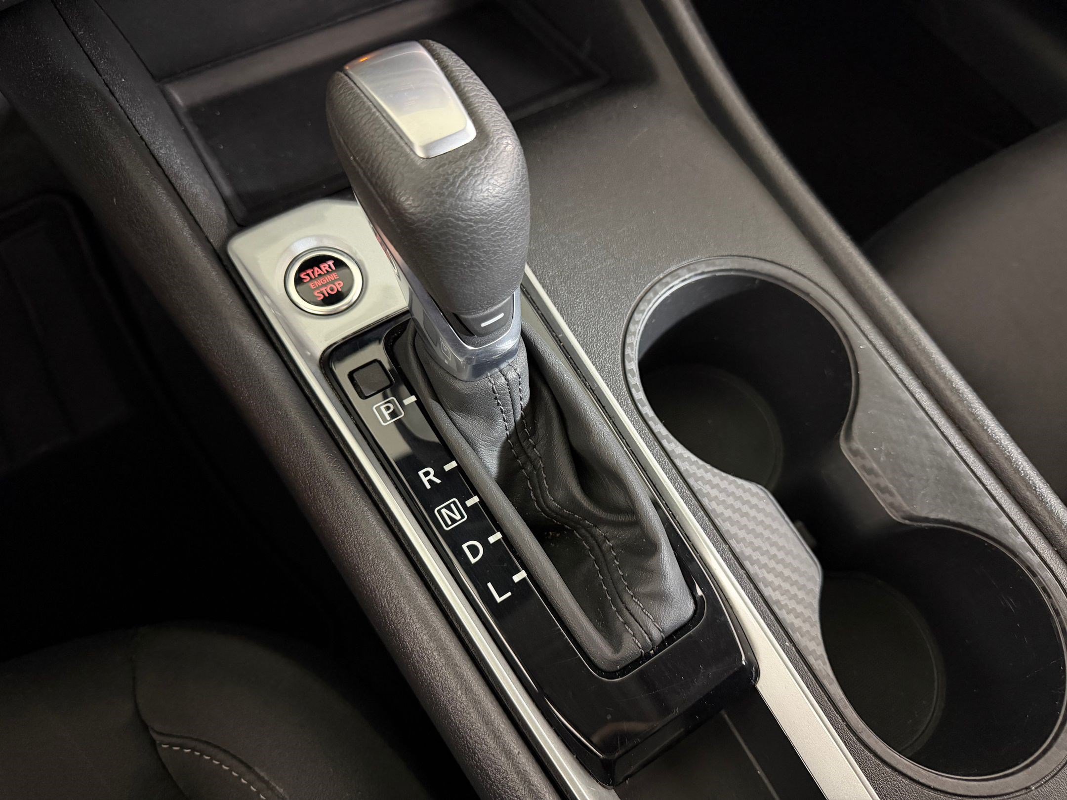 2025 Nissan Altima SV - Photo 13