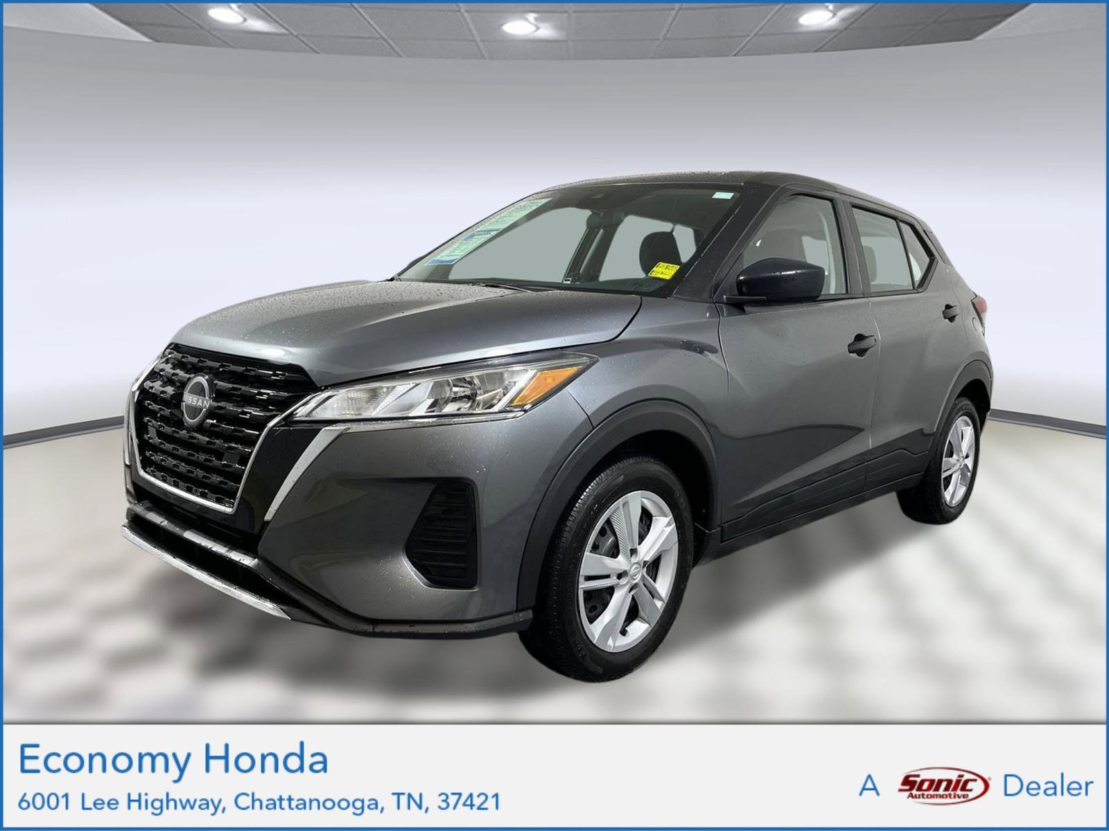 2025 Nissan KICKS PLAY Base's photo