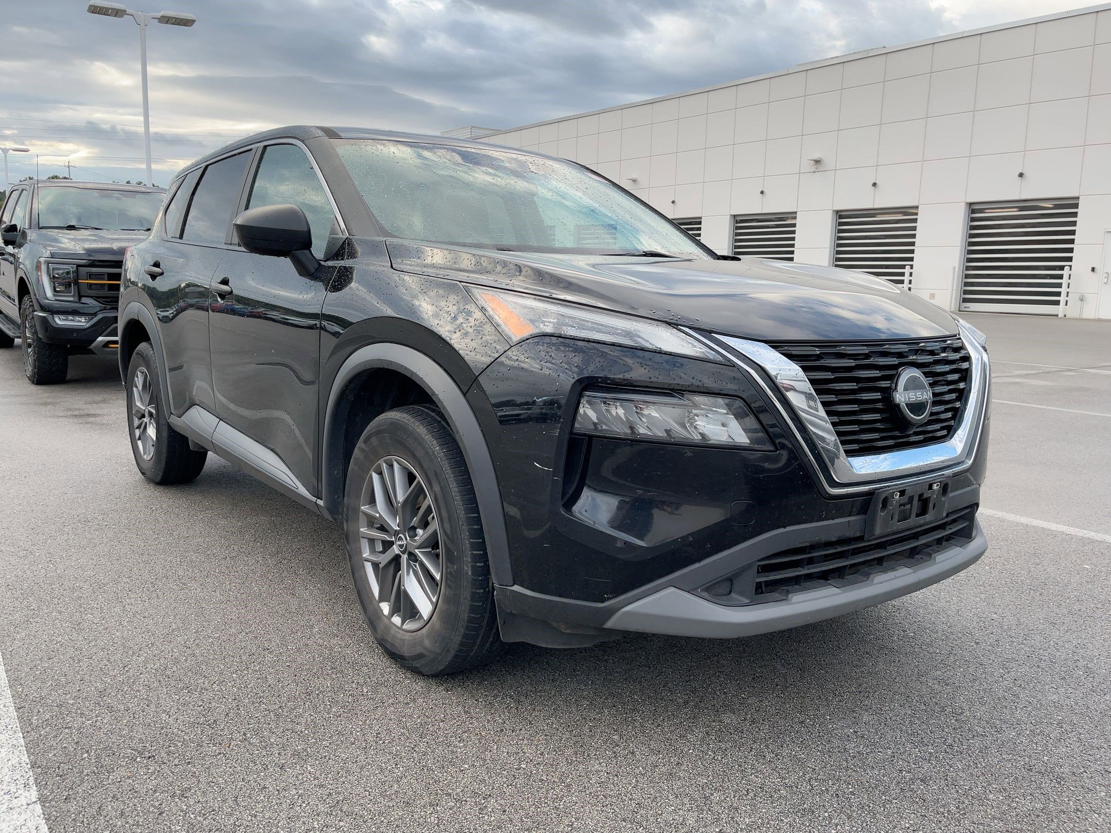 2023 Nissan Rogue S photo 4