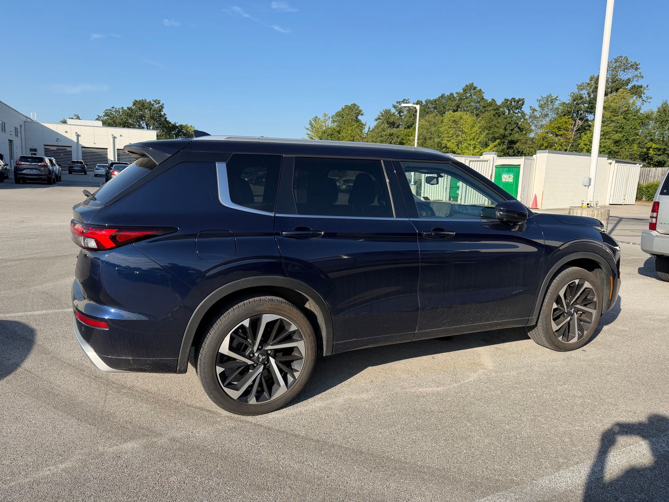 Outlander SEL SUV