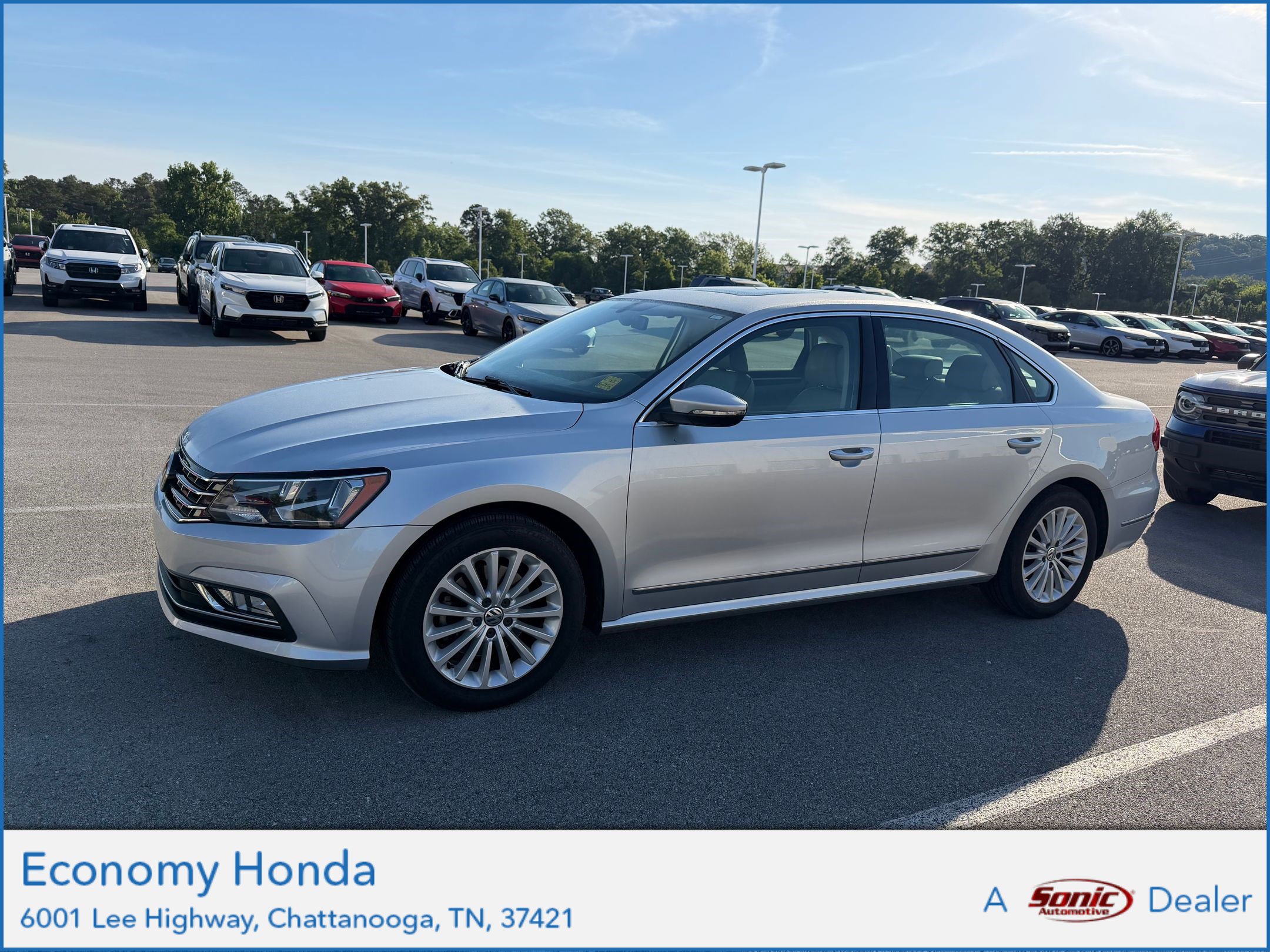 2016 Volkswagen Passat SE