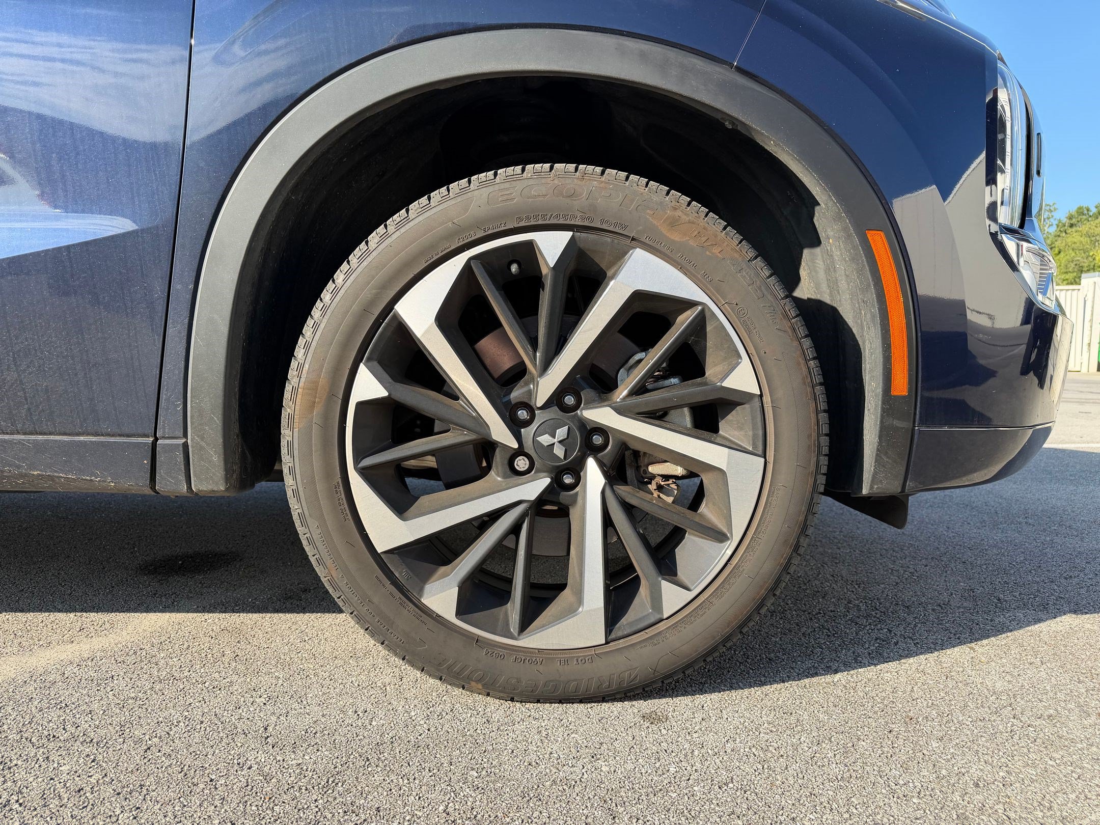Outlander SEL SUV