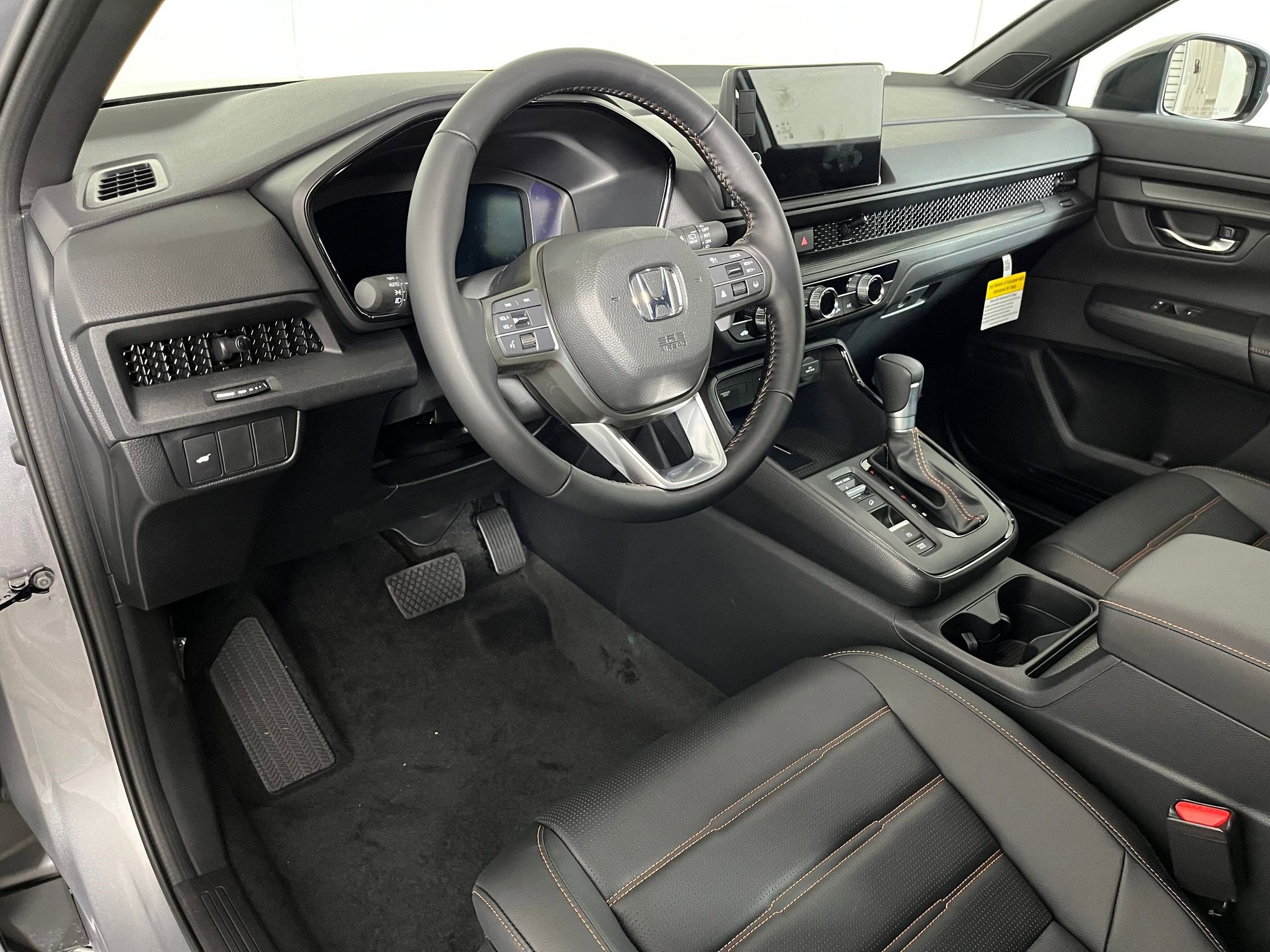 2026 Honda CR-V Hybrid Sport-L photo 3