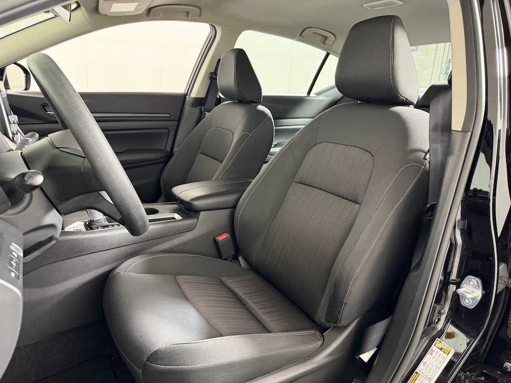 Used 2025 Nissan Altima SV Sedan