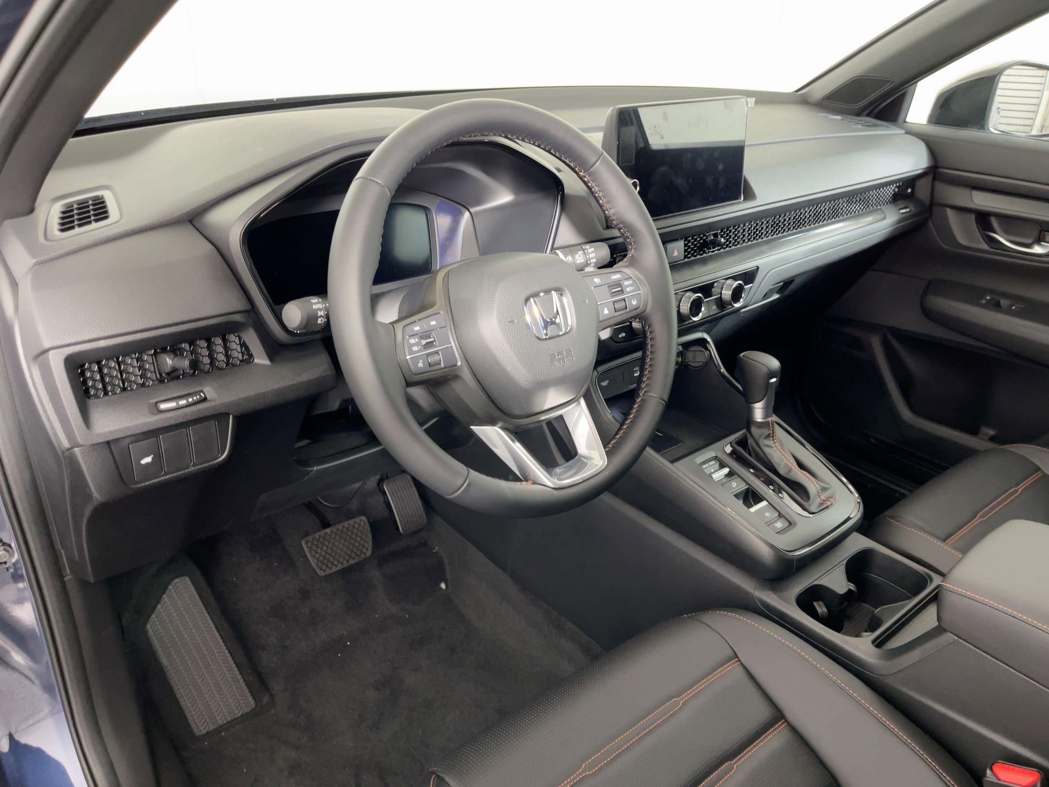2026 Honda CR-V Hybrid Sport-L photo 3