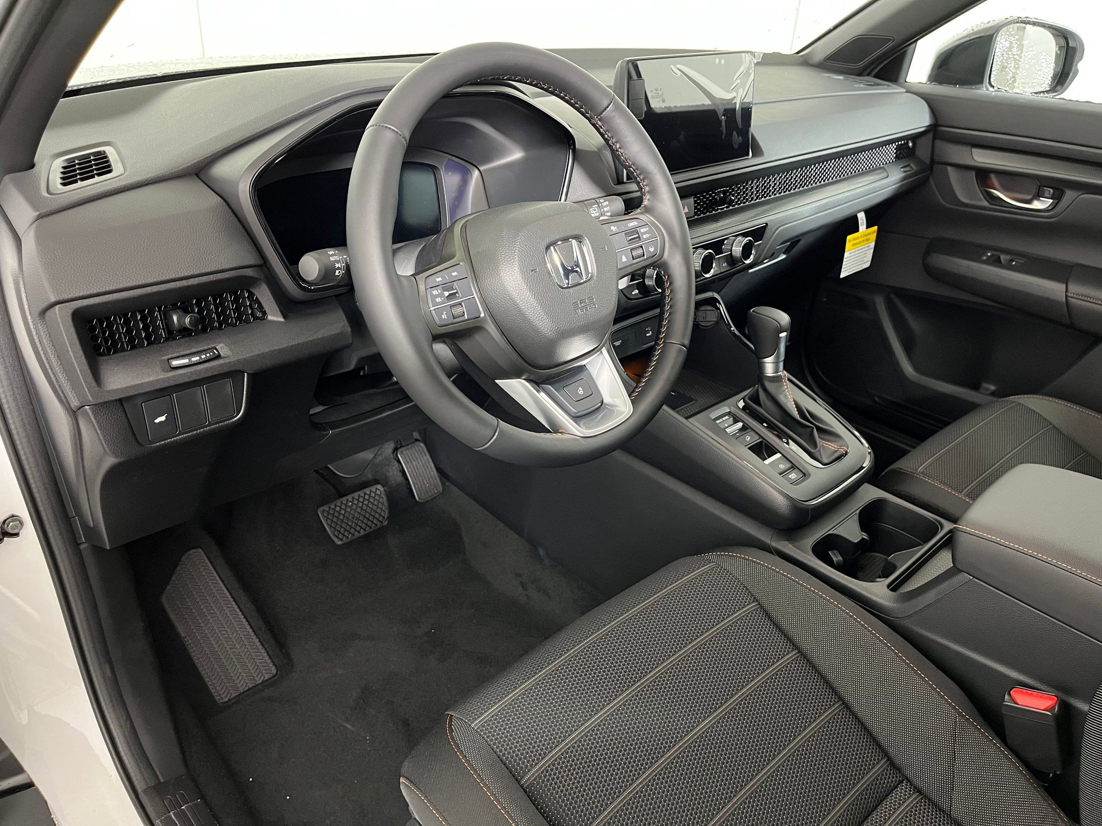 2026 Honda CR-V Hybrid photo 3