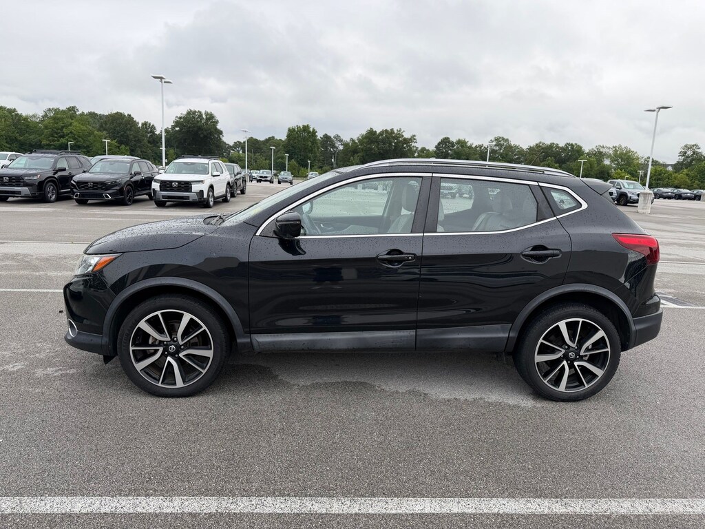 Used 2017 Nissan Rogue Sport SL SUV