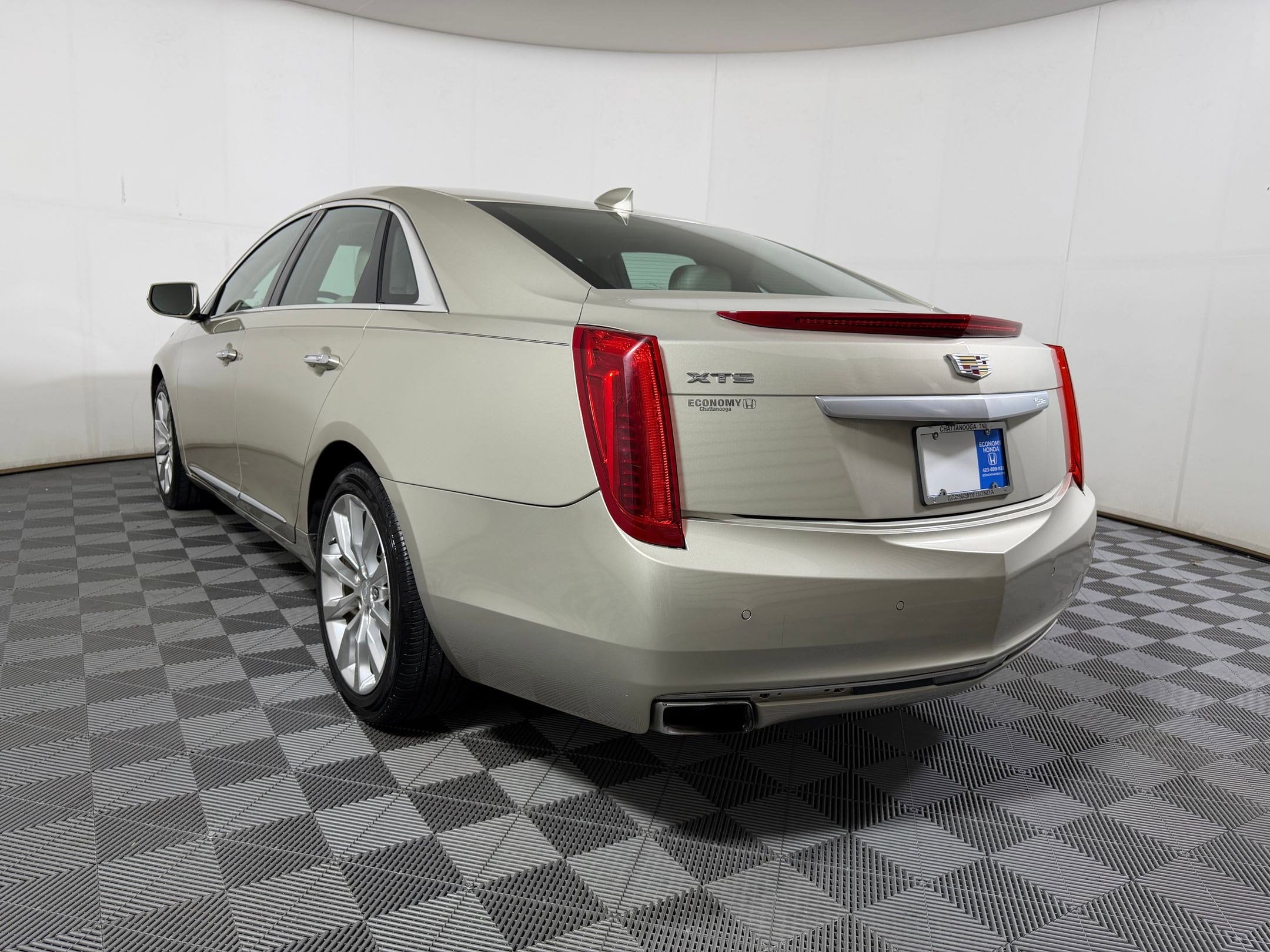 XTS Luxury Collection Sedan