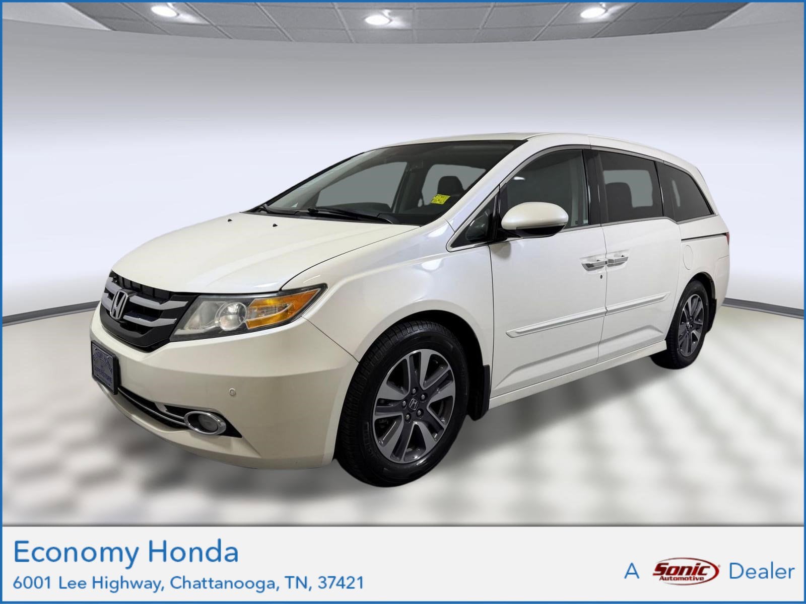 2017 Honda Odyssey Touring's photo