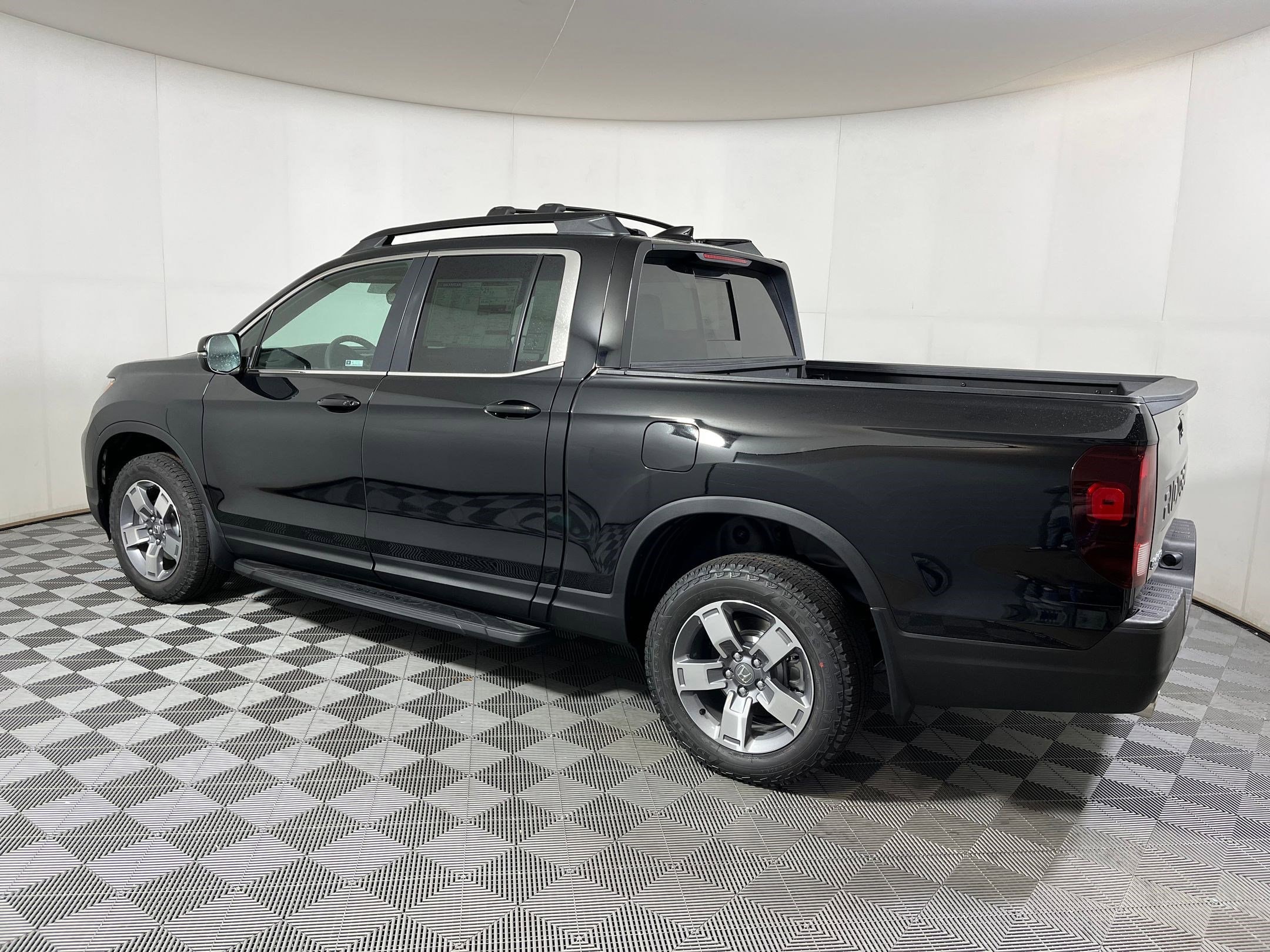 2026 Honda Ridgeline RTL - Photo 2