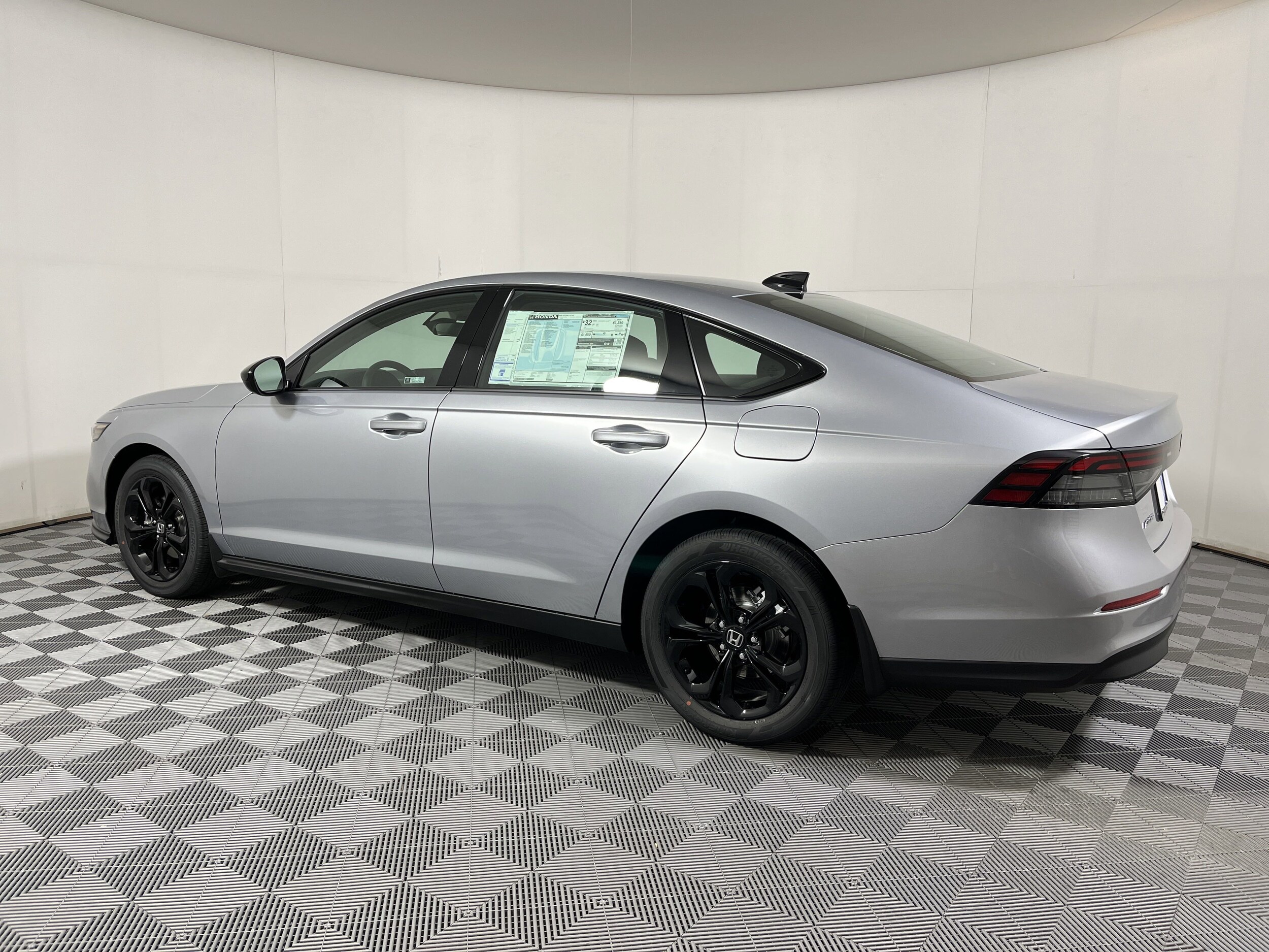 2025 Honda Accord SE photo 4