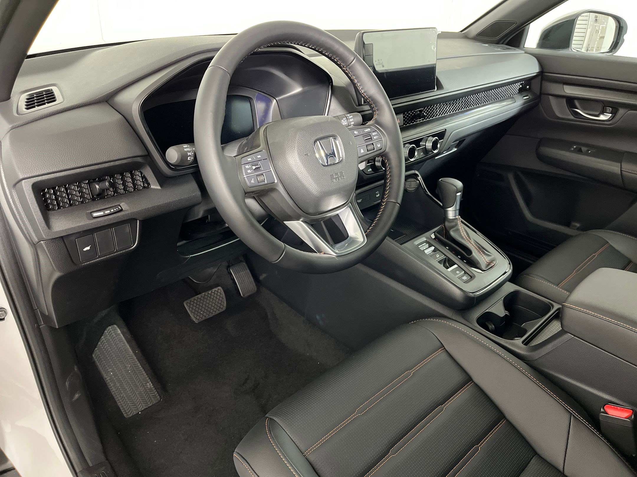 2026 Honda CR-V Hybrid Sport-L photo 3