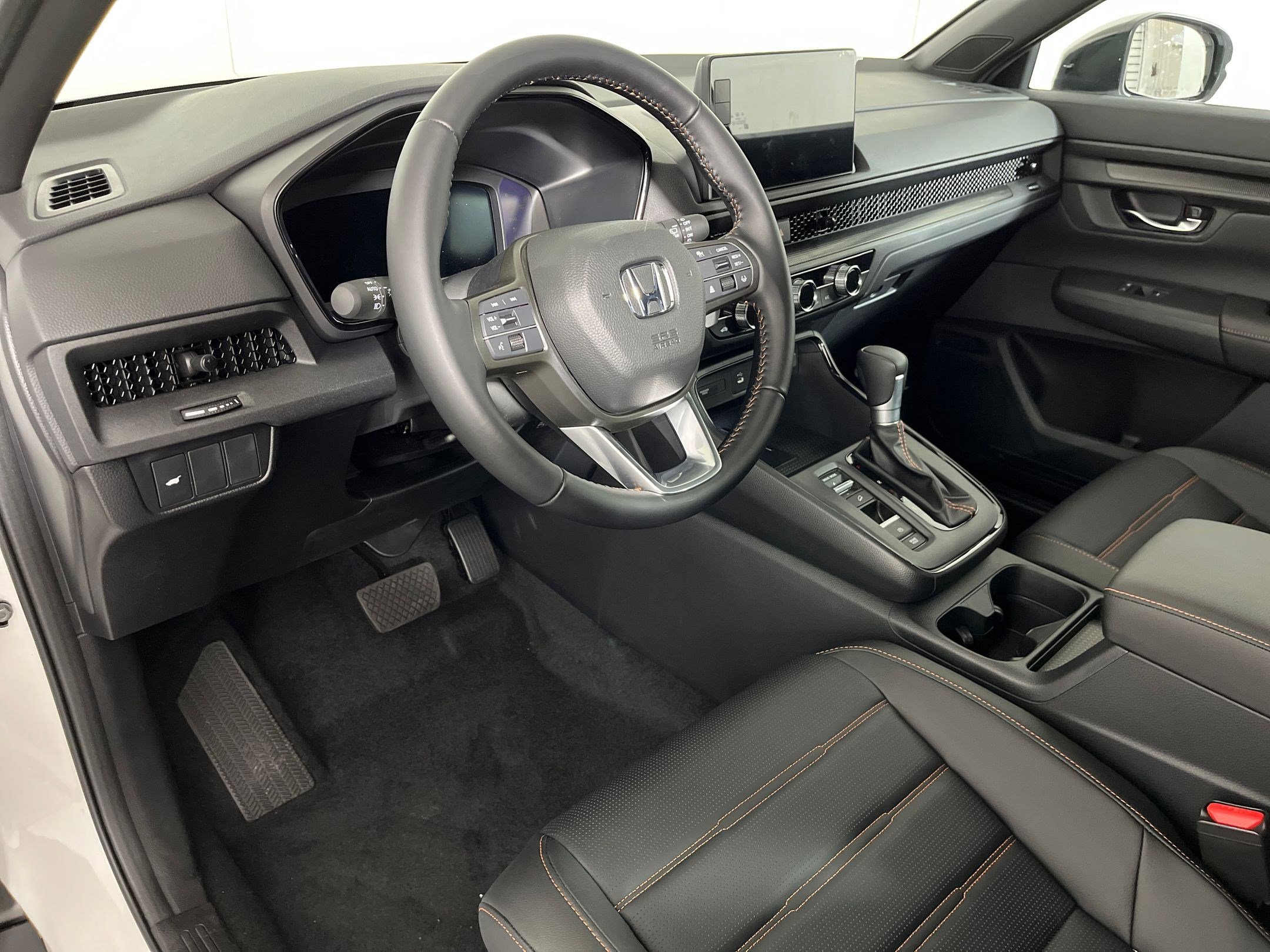 2026 Honda CR-V Hybrid Sport-L photo 3