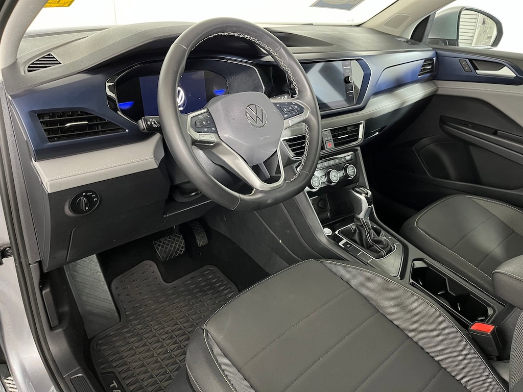 Used 2024 Volkswagen Taos SE SUV
