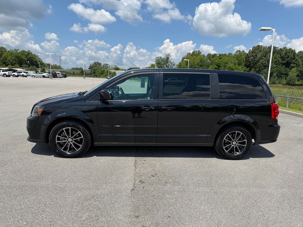 Used 2017 Dodge Grand Caravan GT Van